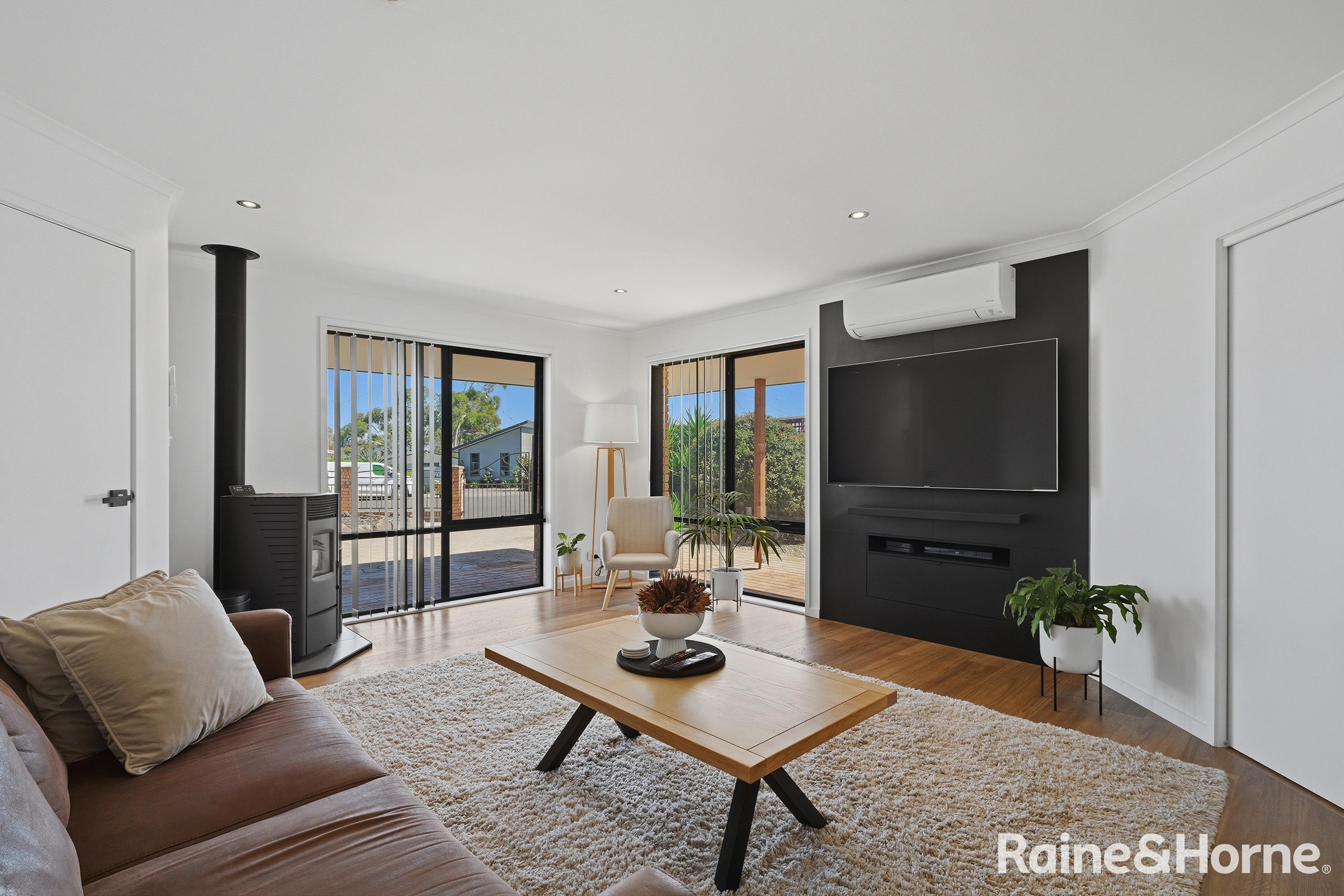 24 SANDY POINT AVENUE, Dodges Ferry TAS 7173 - Image 6