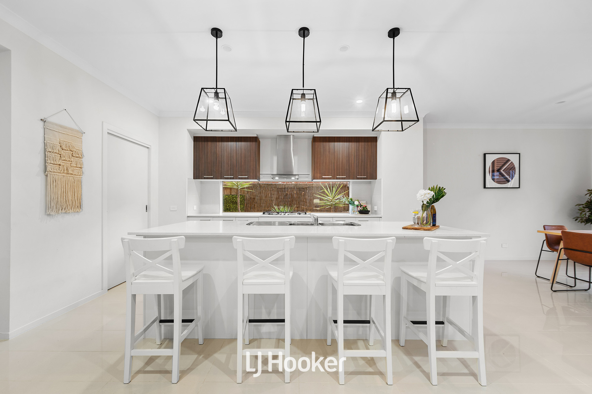 32 Rathberry Circuit, Clyde North, VIC 3978 - Image 10