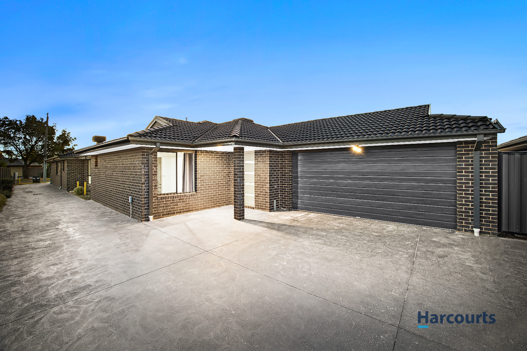 3-bedroom unit at 2 8 REDWOOD DRIVE, HOPPERS CROSSING VIC 3029, Wyndham, Victoria