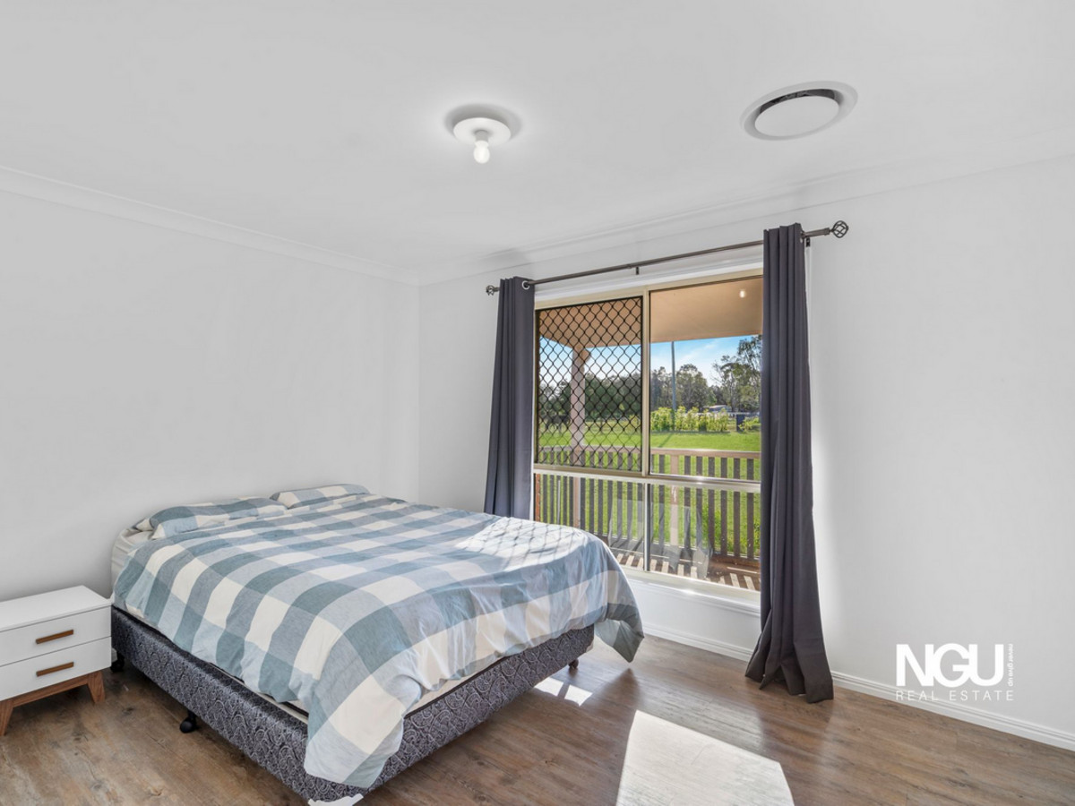 5-bedroom house at 10 Jimba Road, Lockyer Waters, QLD 4311, Lockyer Valley, Queensland