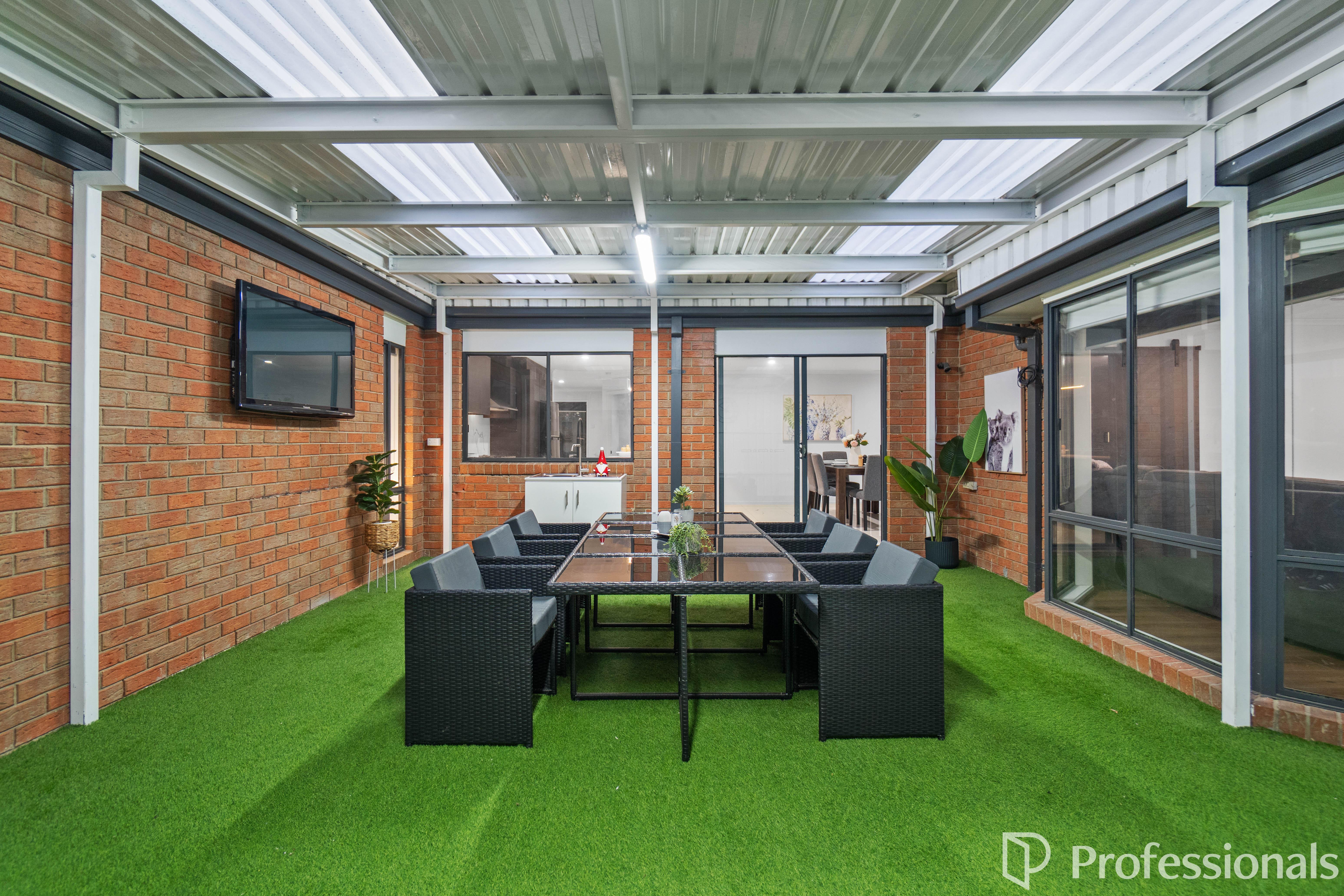 6 NEWHAVEN WAY, Cairnlea VIC 3023 - Image 7