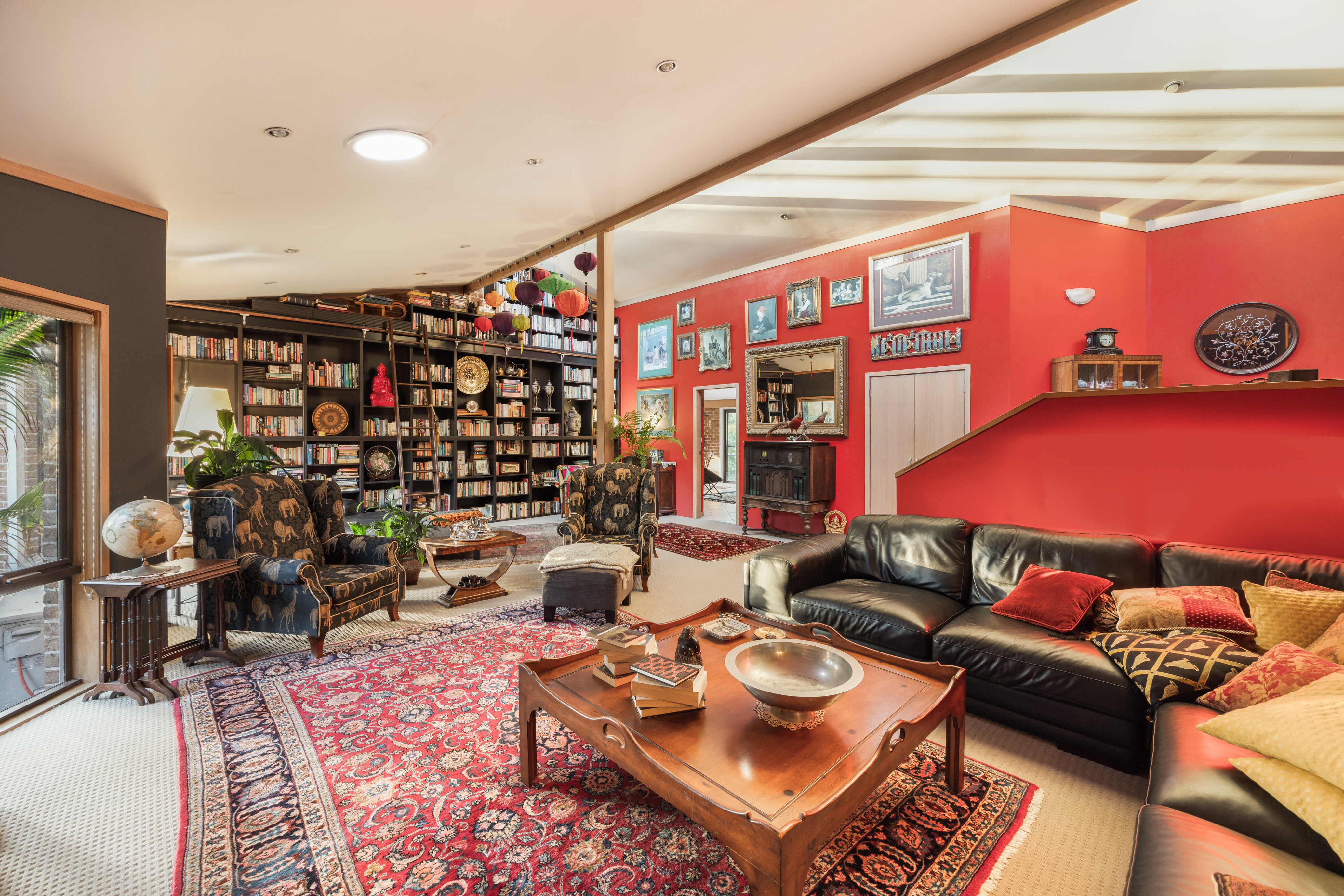 46 WARRIMOO AVENUE, St Ives NSW 2075 - Image 10
