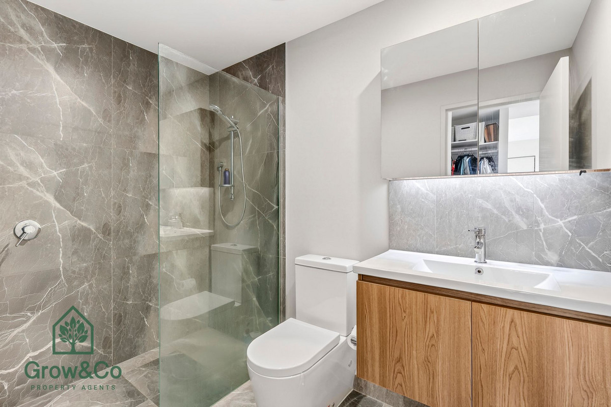 405 8 MERON STREET, SOUTHPORT QLD 4215 - Image 7