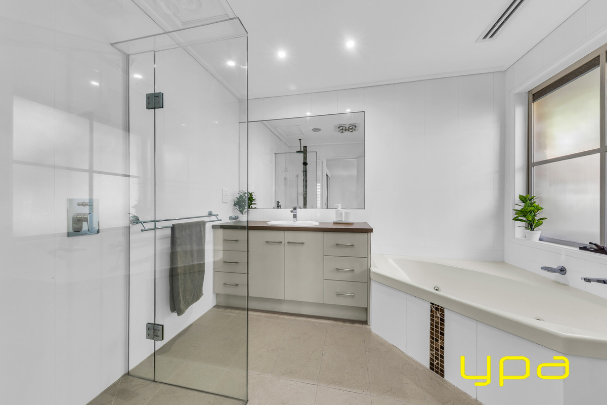 7 ALLUMBA DRIVE, St Helena VIC 3088 - Image 4