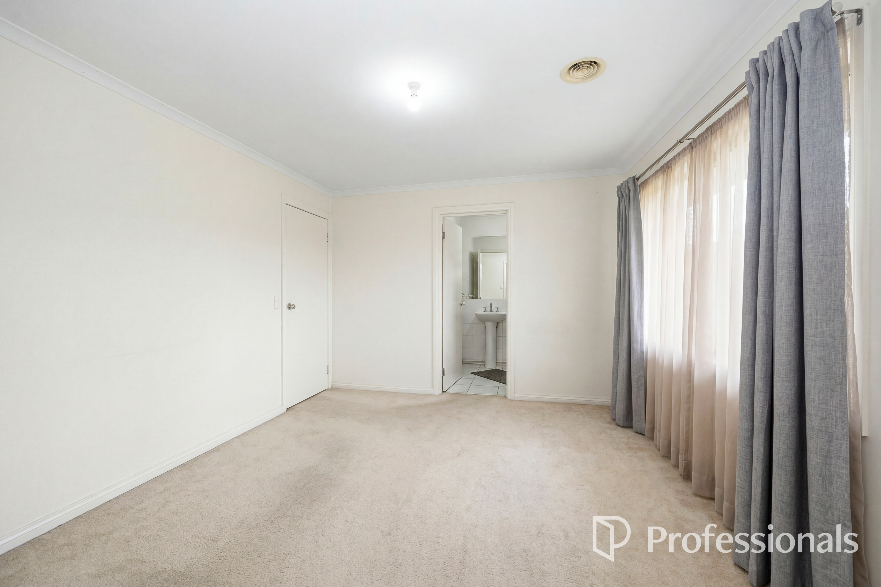 UNIT 1 71 MARSHALL AVENUE, Clayton VIC 3168 - Image 9
