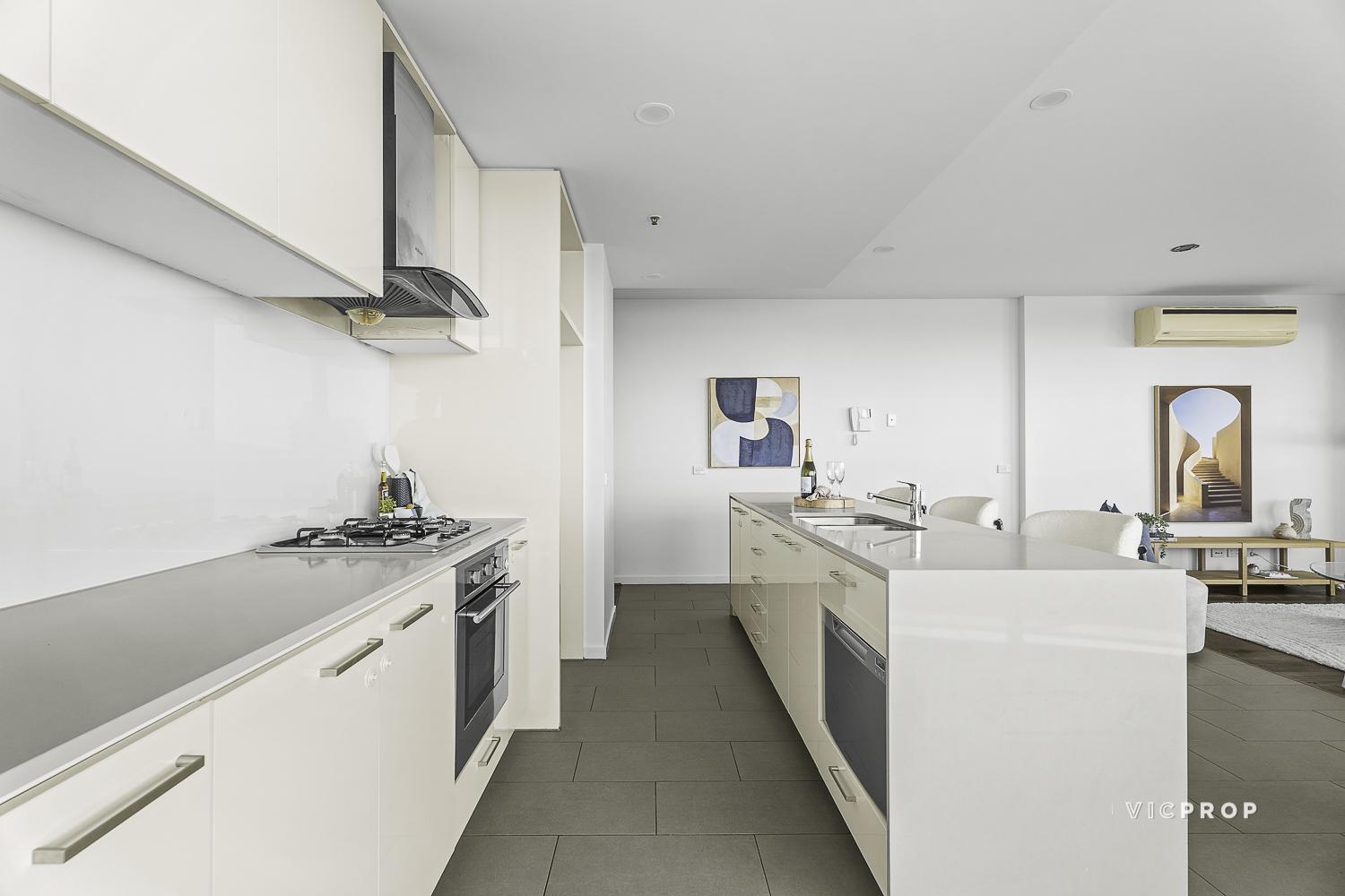 APARTMENT 514 632 DONCASTER ROAD, DONCASTER VIC 3108 - Image 5