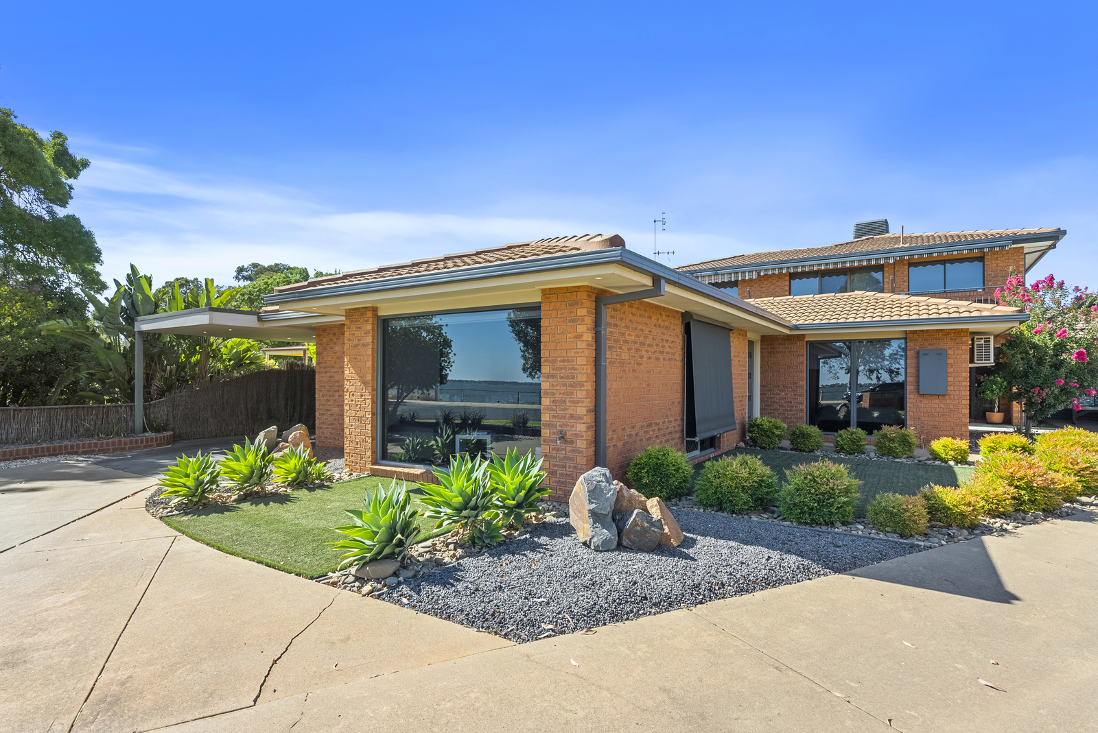 3-bedroom unit at 2 35 BANK STREET, YARRAWONGA VIC 3730, Moira, Victoria