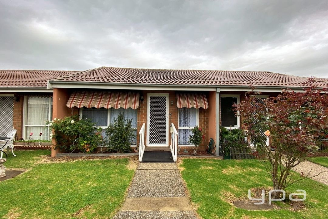 1-bedroom unit at 7 16 SOUTH CIRCULAR ROAD, GLADSTONE PARK VIC 3043, Hume, Victoria