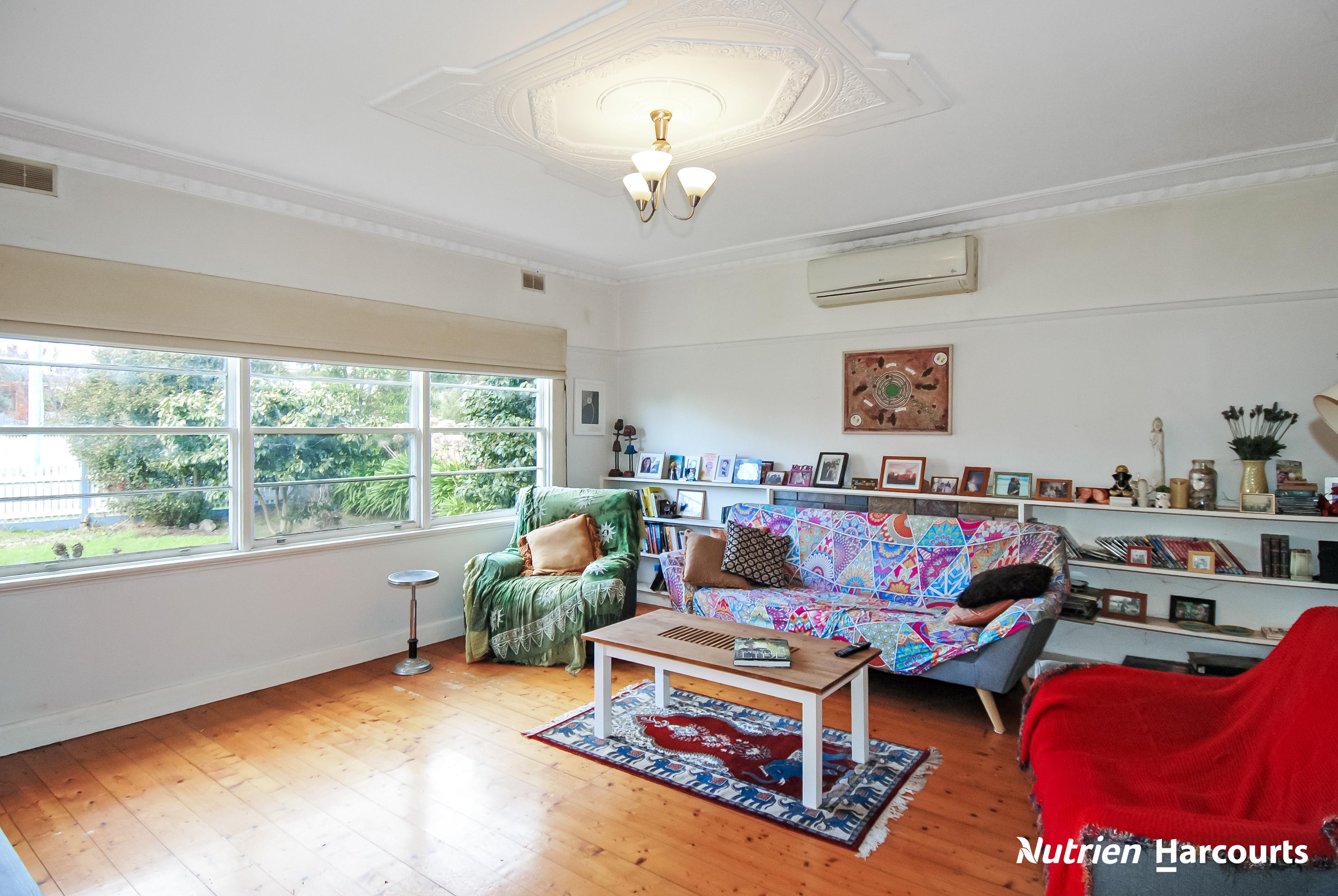 10 Bruce Street, Yarram, VIC 3971 - Image 2