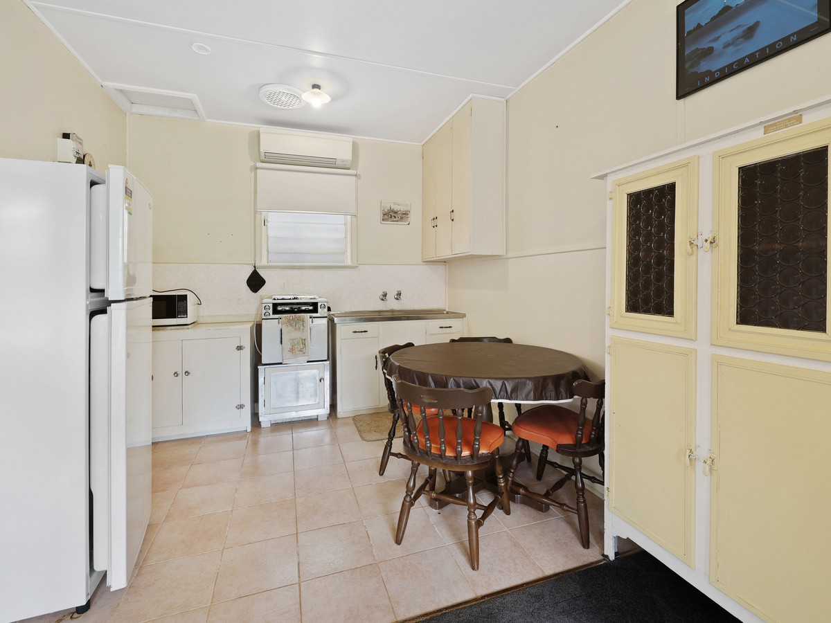 5-bedroom house at 30 Mcarthur Street, Hamilton, Vic, 3300, Southern Grampians, Victoria