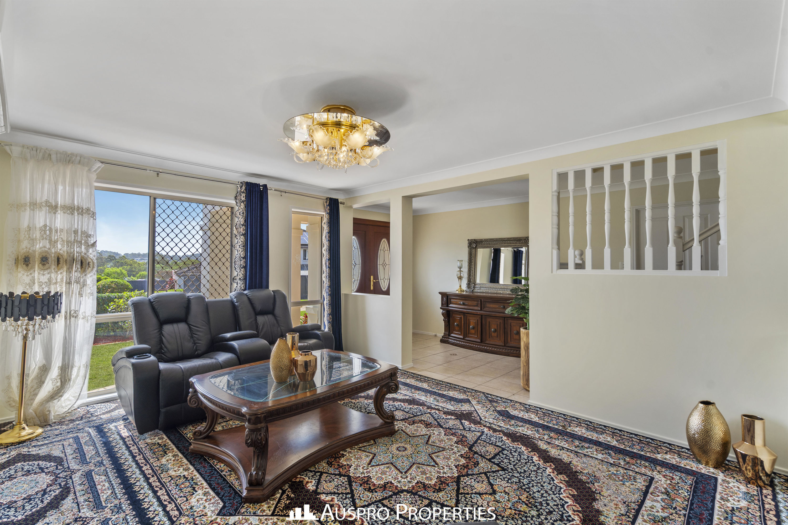 18 Vaucluse Place, Mansfield, QLD 4122 - Image 3