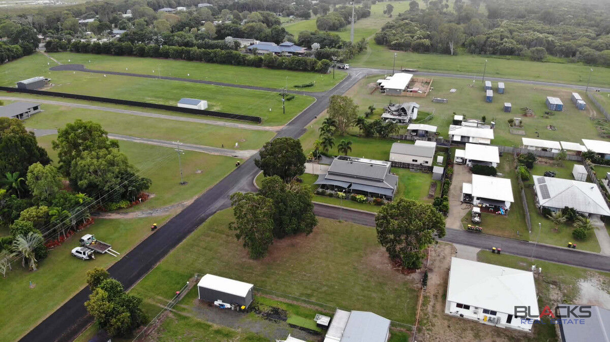 19 Vipiana Drive, Tully Heads, Qld, 4854 - Image 1