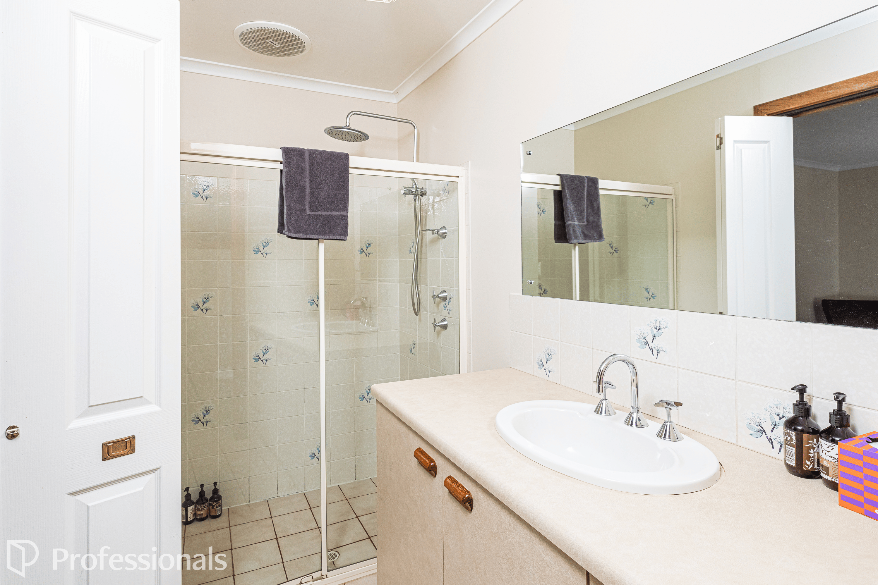 6-bedroom house at 3 NORTH TERRACE, Watervale SA 5452, Clare And Gilbert Valleys, South Australia