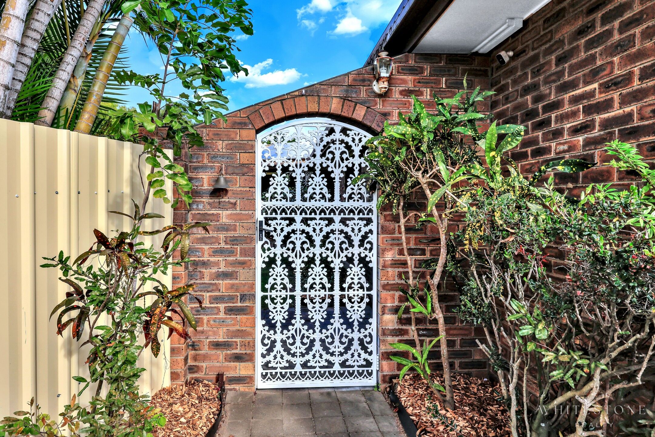 28 AVENELL STREET, Avenell Heights QLD 4670 - Image 2