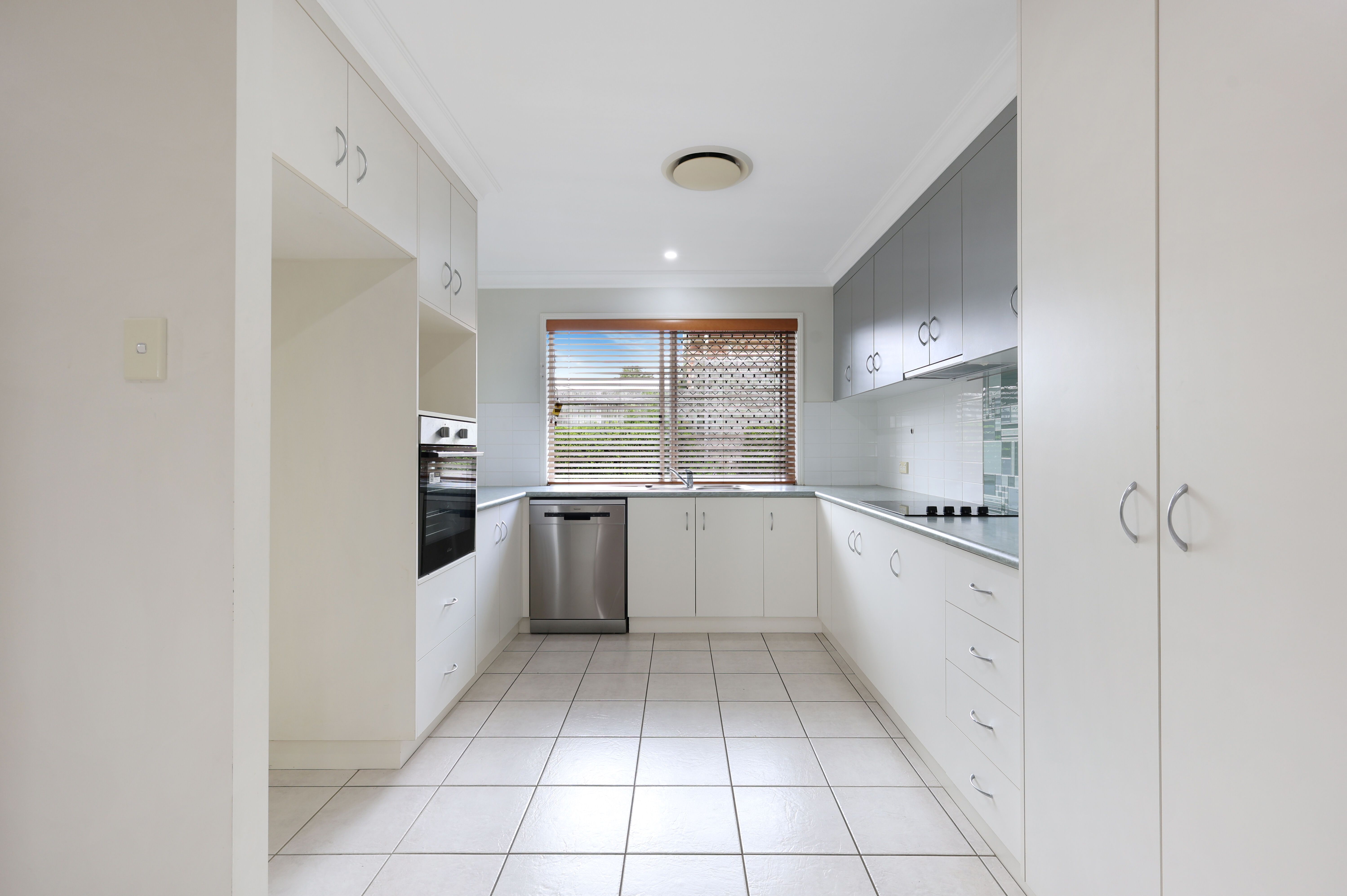 2/3 Jewell Street, Centenary Heights, Qld, 4350 - Image 4