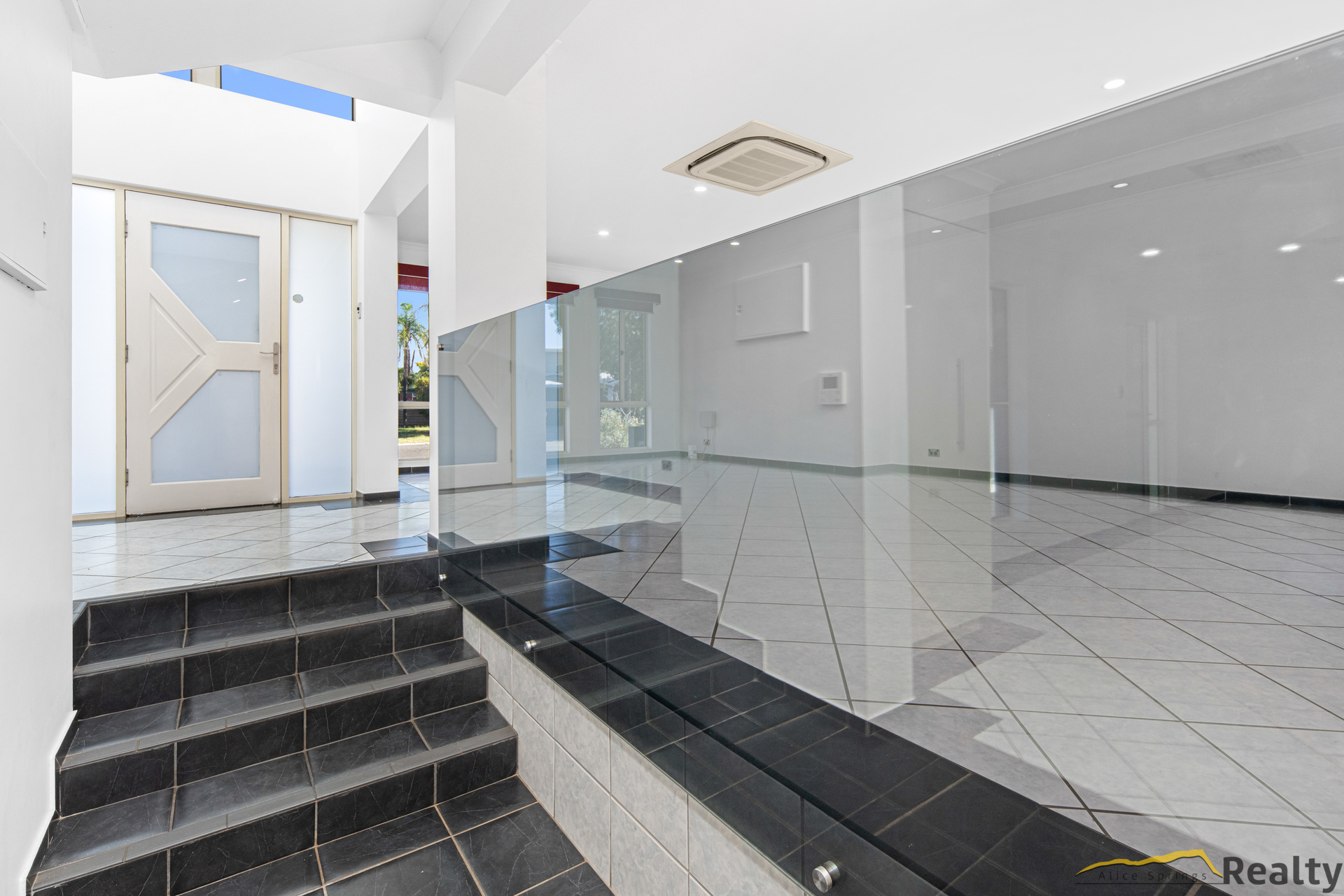 8 RED SANDS COURT, Desert Springs NT 0870 - Image 9