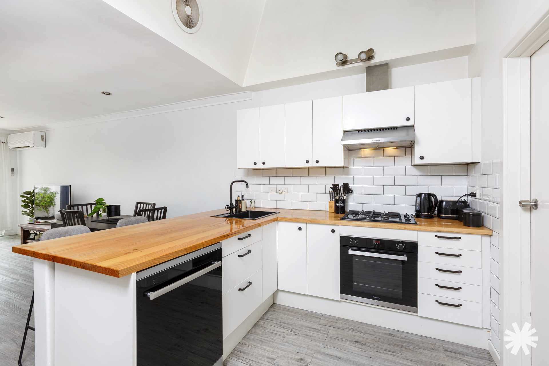 19b Park Street, Como, Wa, 6152 - Image 6