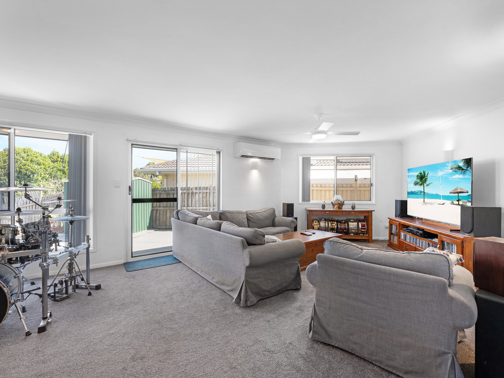 24 SKINNER CRESCENT, Urangan QLD 4655 - Image 8