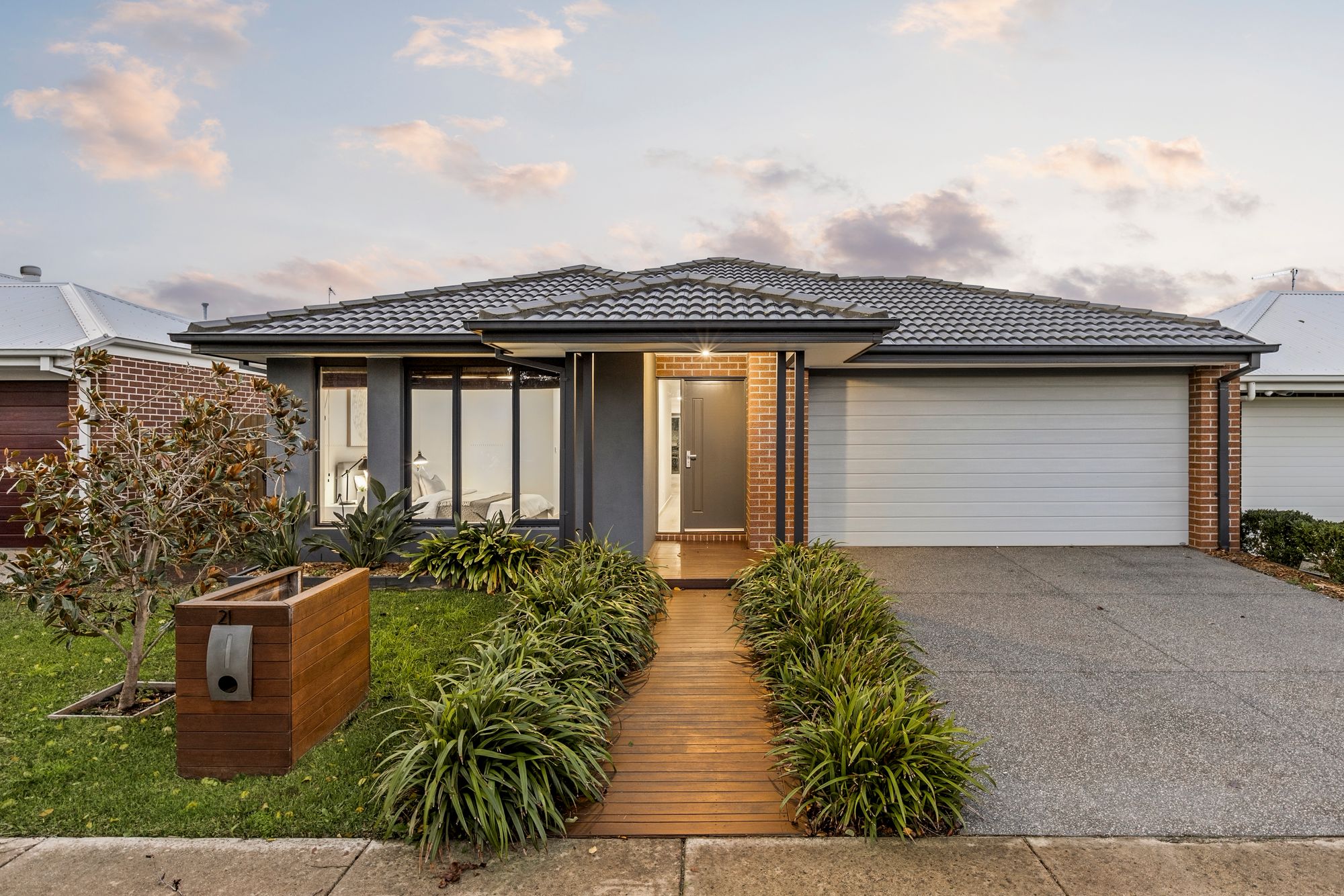 21 Mallacoota Crescent, Armstrong Creek, VIC 3217 - Image 1