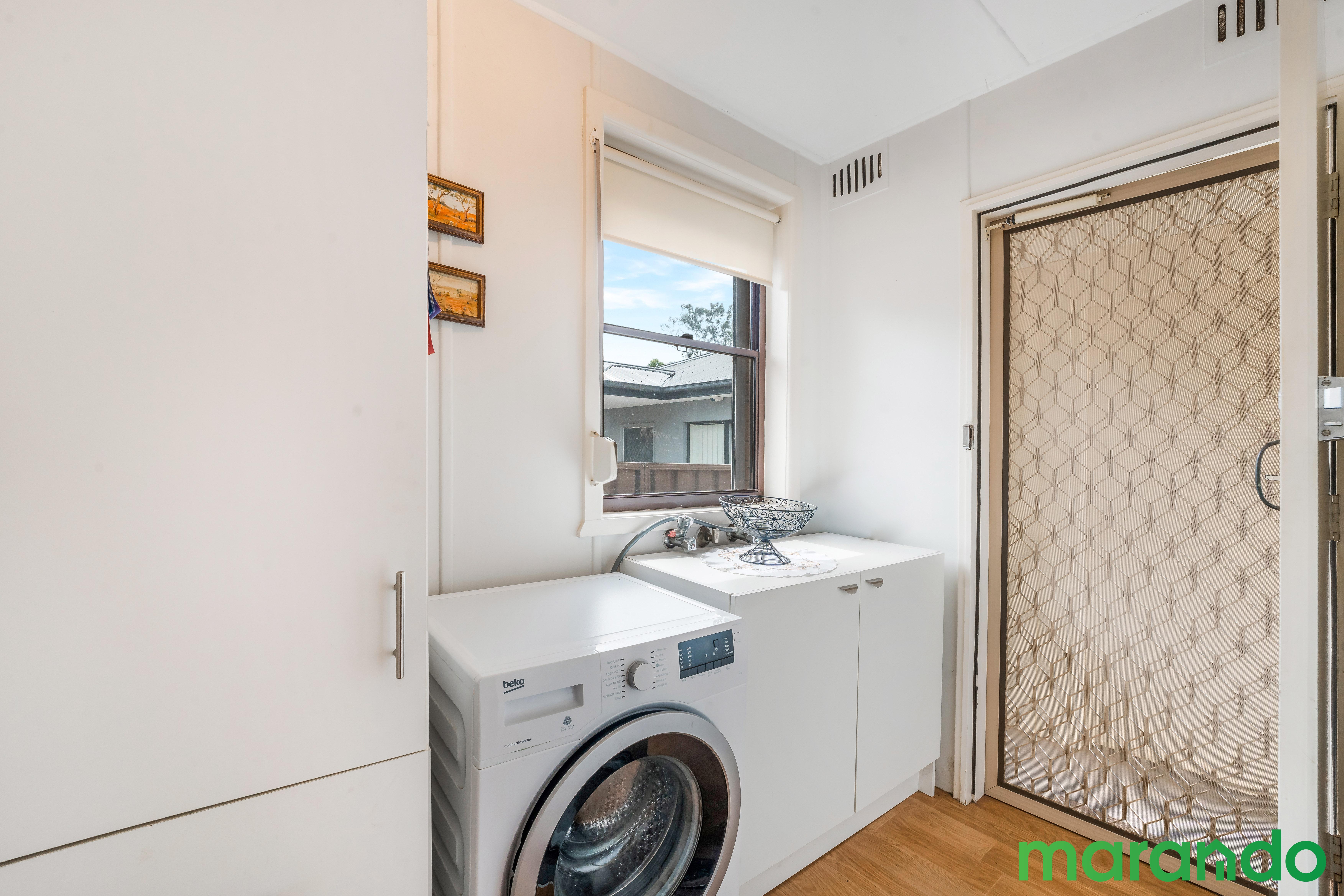 51 HEMINGWAY CRESCENT, Fairfield NSW 2165 - Image 8