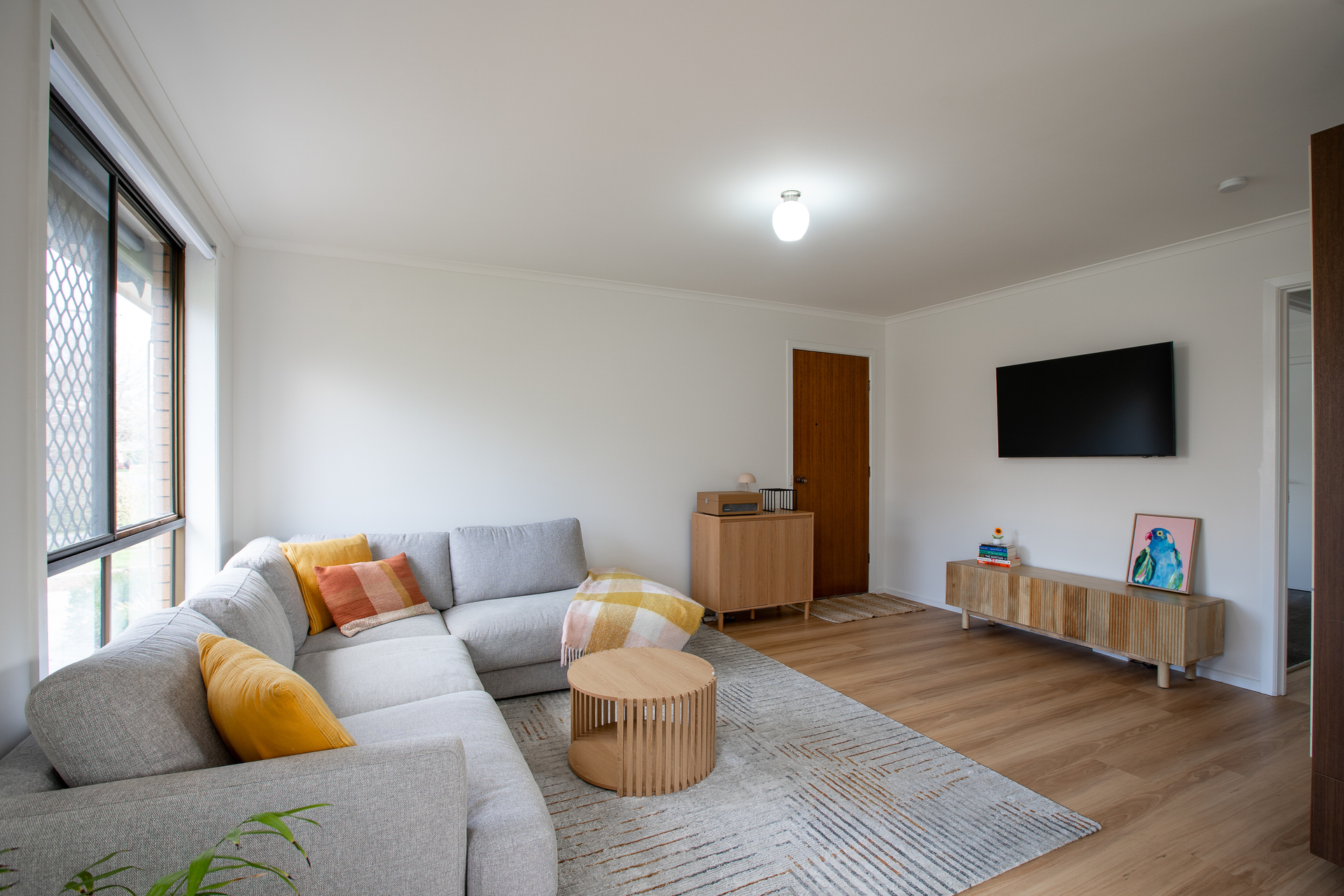 1/476 Neville Street, Lavington, NSW 2641 - Image 2