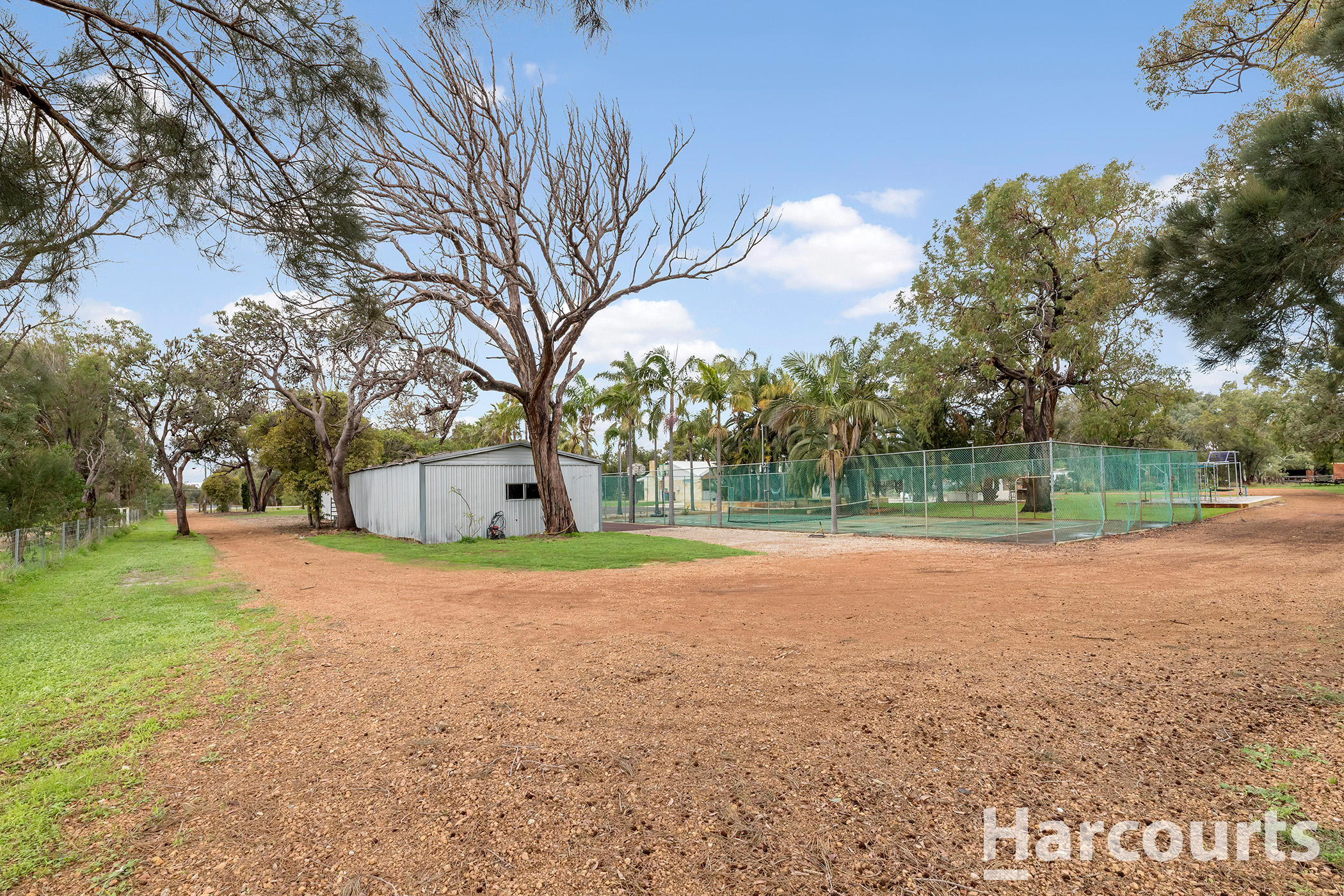 5-bedroom house at 23 Flinders Close, Barragup WA 6209, Murray, Western Australia