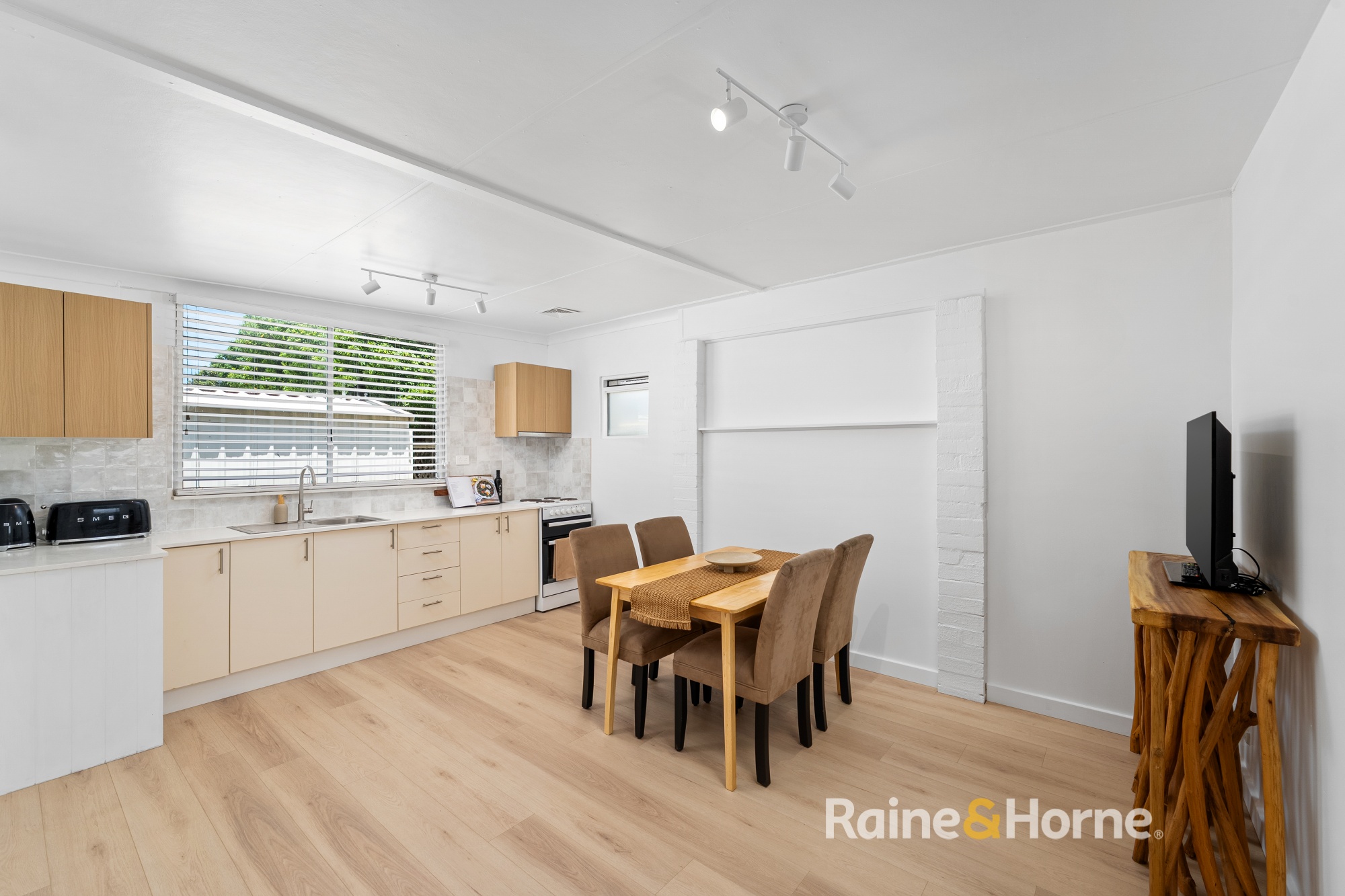 5-bedroom house at 61 GALLIPOLI AVENUE, Umina Beach NSW 2257, Central Coast (Nsw), New South Wales
