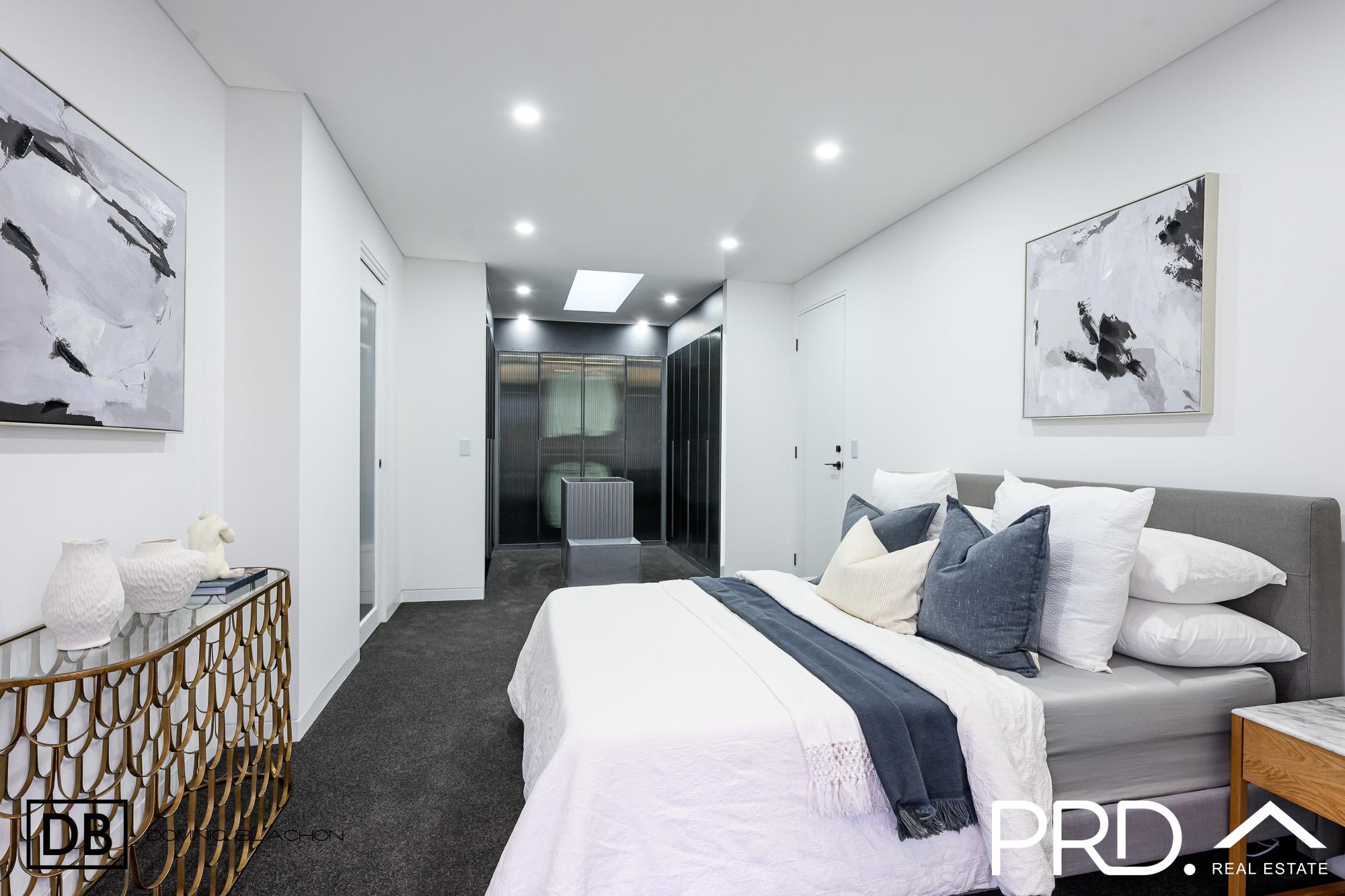 4-bedroom unit at 6 Tyalgum Avenue, Panania, NSW 2213, Canterbury-Bankstown, New South Wales