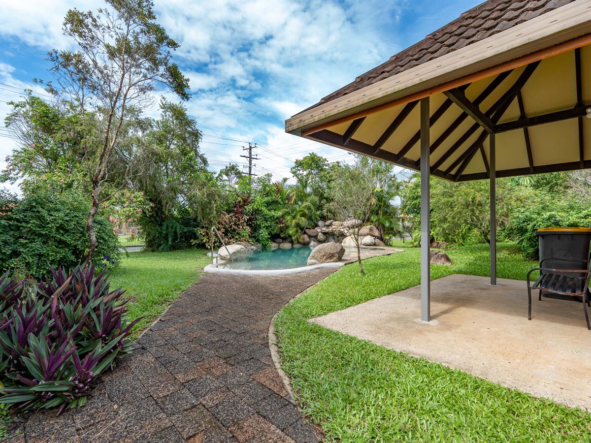 1-bedroom unit at GERALDTON GARDENS 19 1-3 BERGIN ROAD, INNISFAIL ESTATE QLD 4860, Cassowary Coast, Queensland