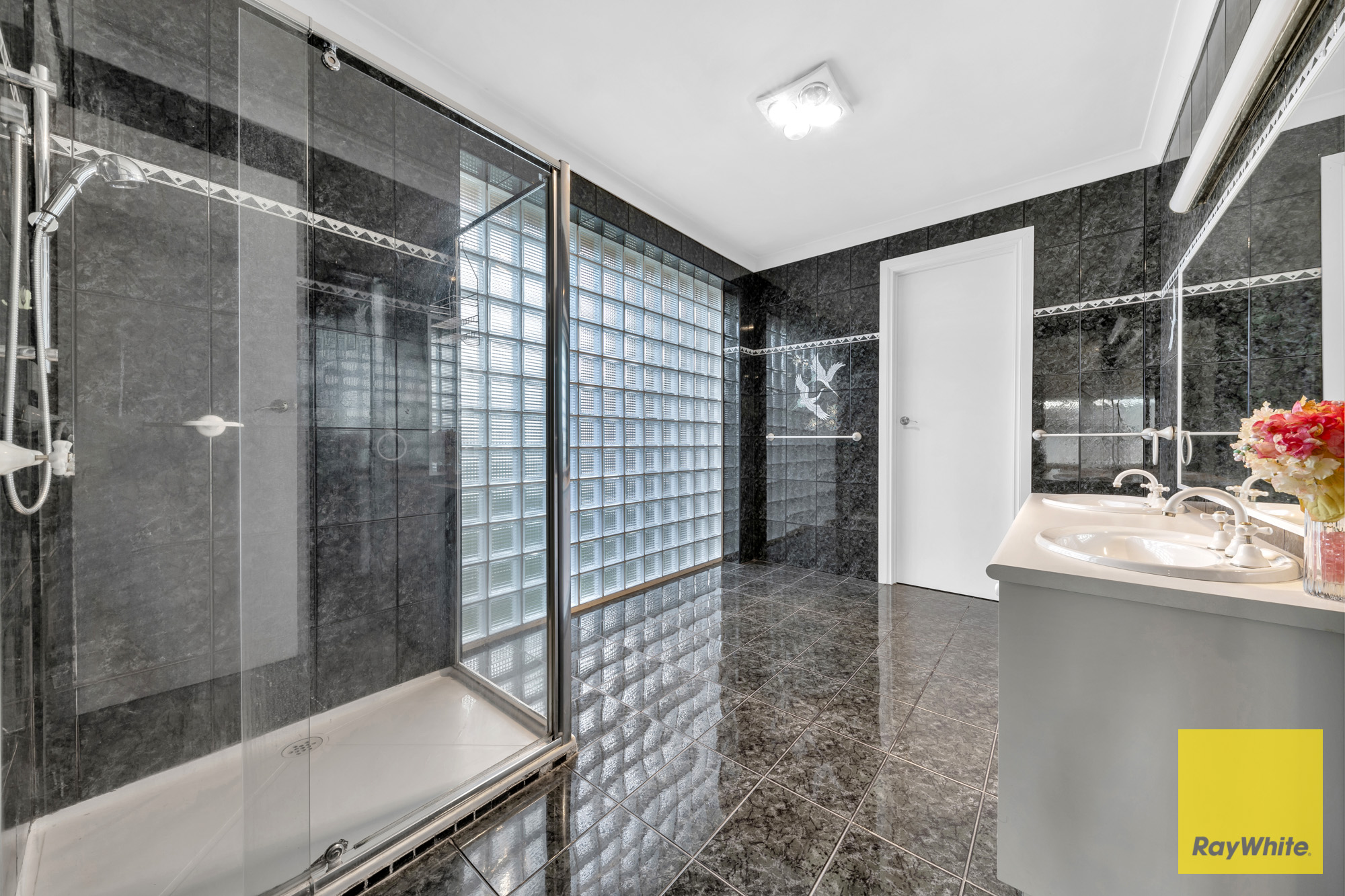 7-bedroom house at 18 BINDOWAN DRIVE, Hoppers Crossing VIC 3029, Wyndham, Victoria