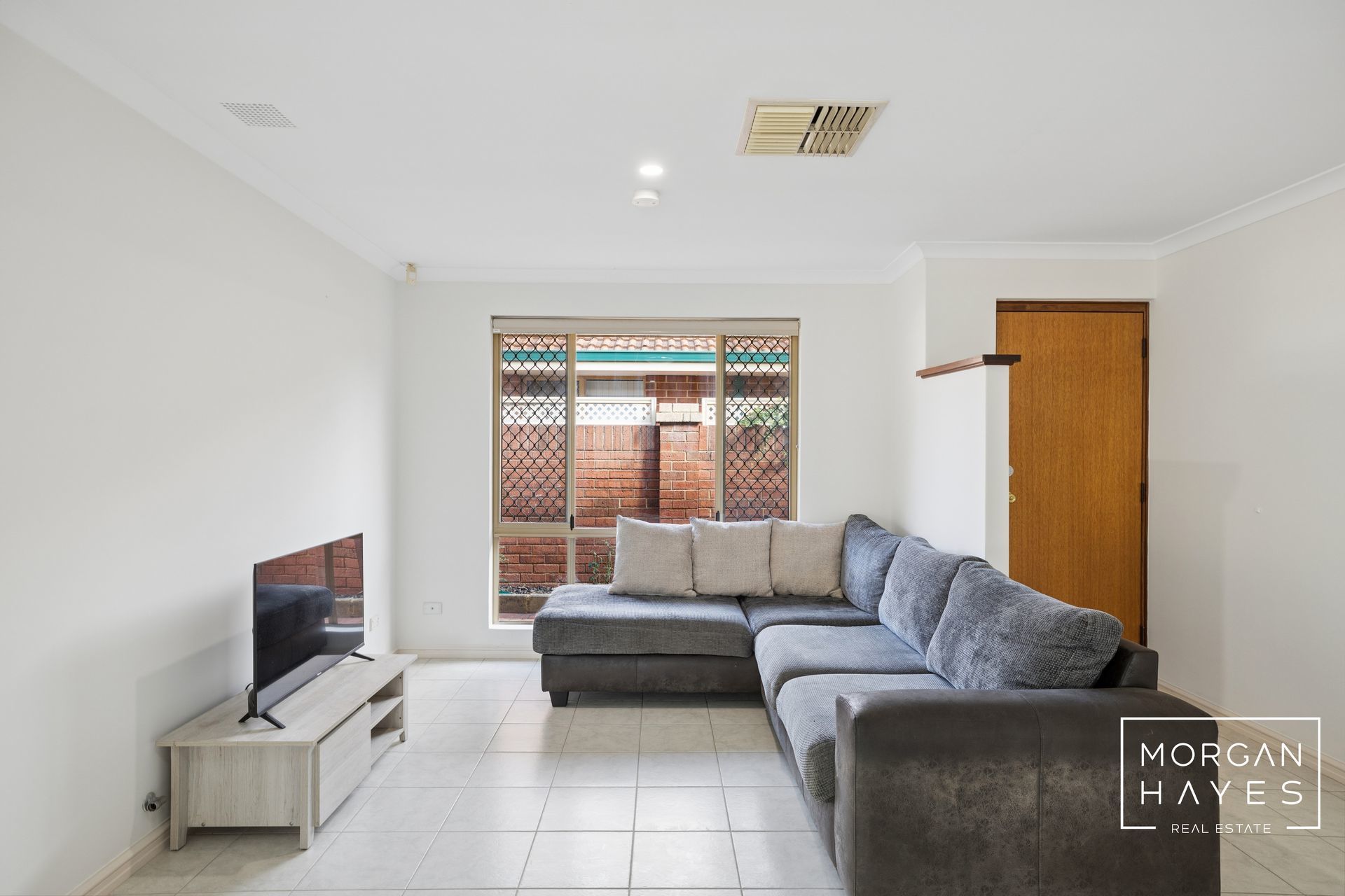 2/14 Skytown Place, Queens Park, WA 6107 - Image 7