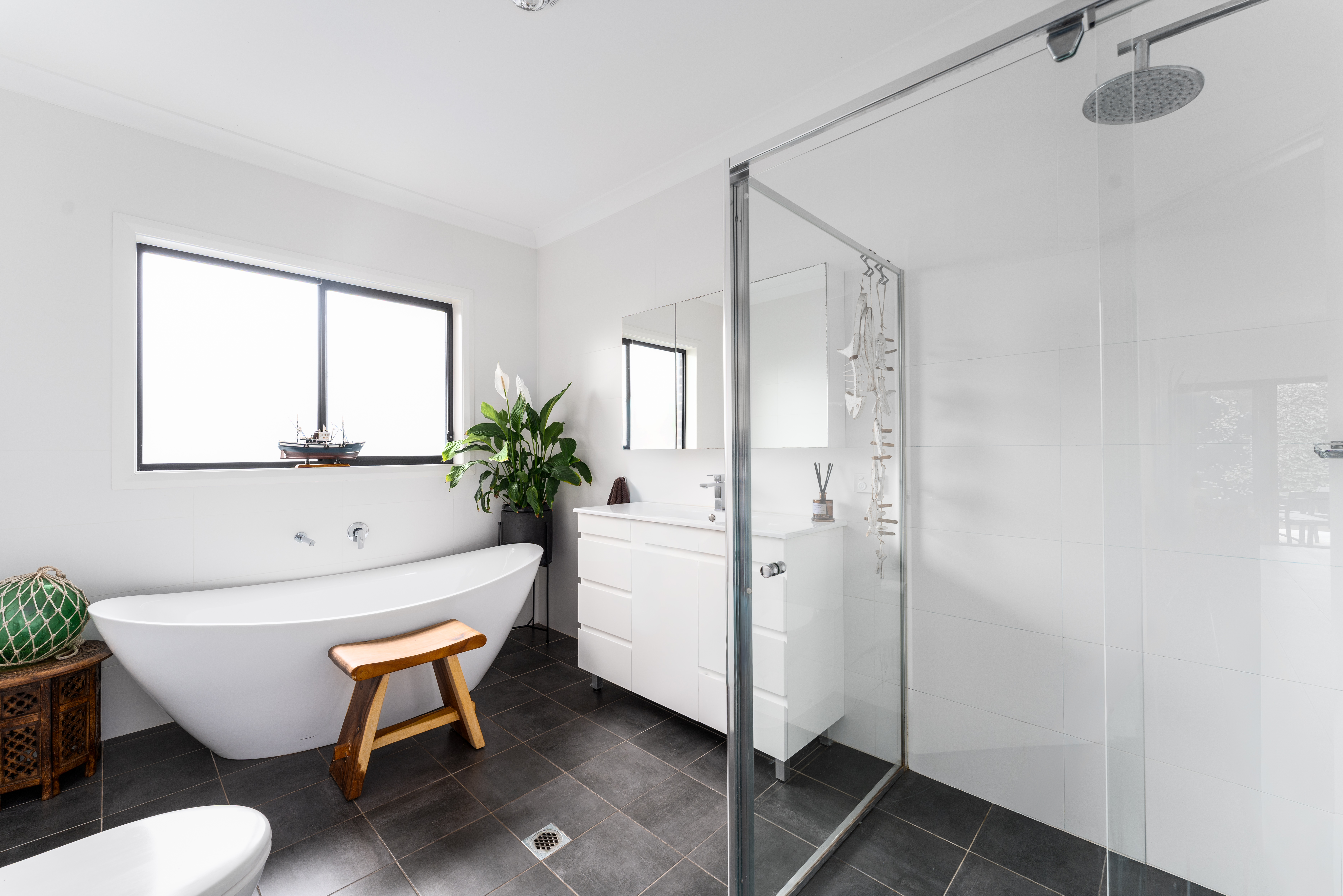 3-bedroom house at 4 The Crescent, Helensburgh, Nsw, 2508, Wollongong, New South Wales