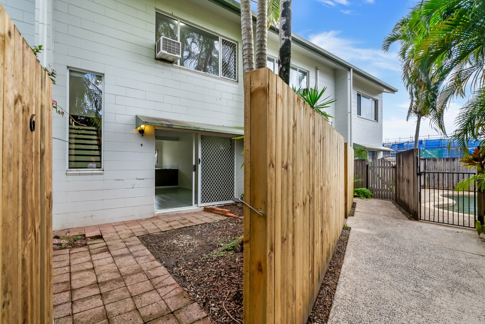 CAUFIELD GARDENS 6 126 PEASE STREET, MANOORA QLD 4870 - Image 5