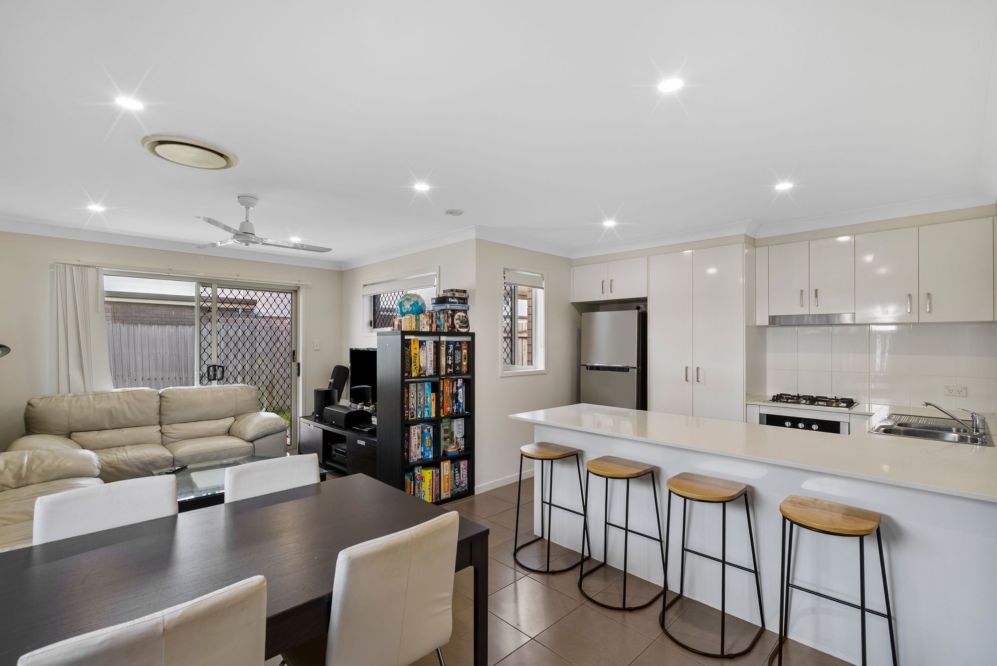 22 106 GROTH ROAD, BOONDALL QLD 4034 - Image 5