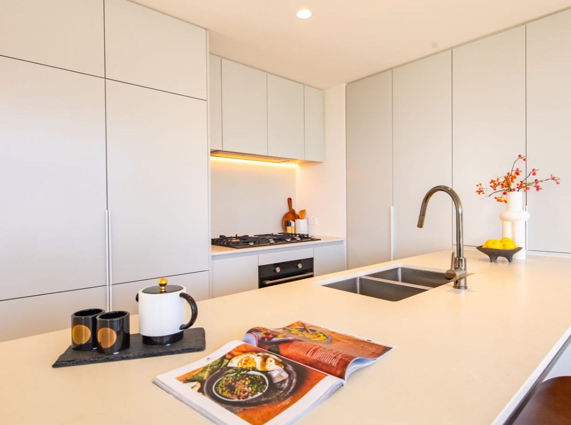 1805/41 Bank Street, South Melbourne, VIC 3205 - Image 2