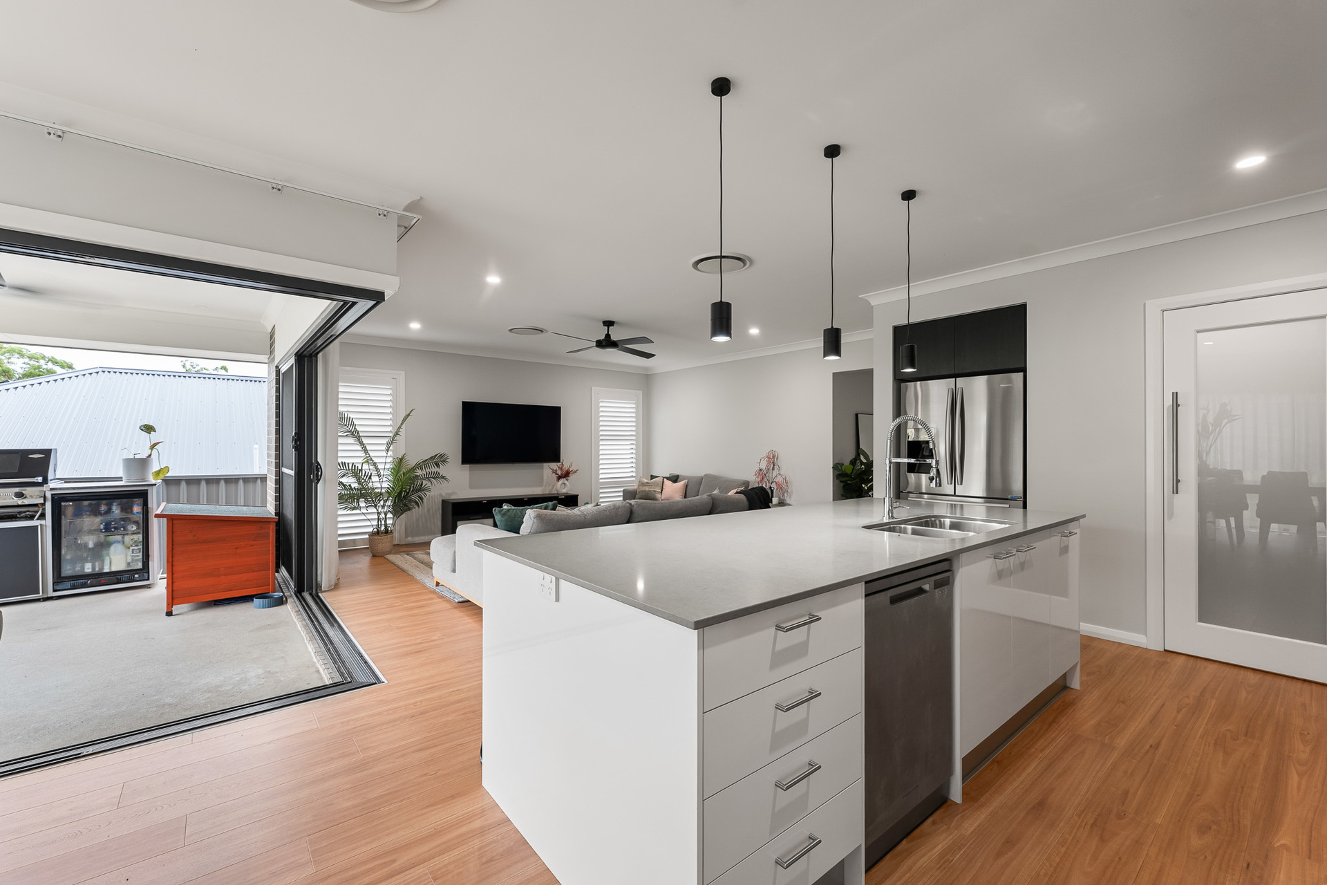 6 FIN STREET, Teralba NSW 2284 - Image 6