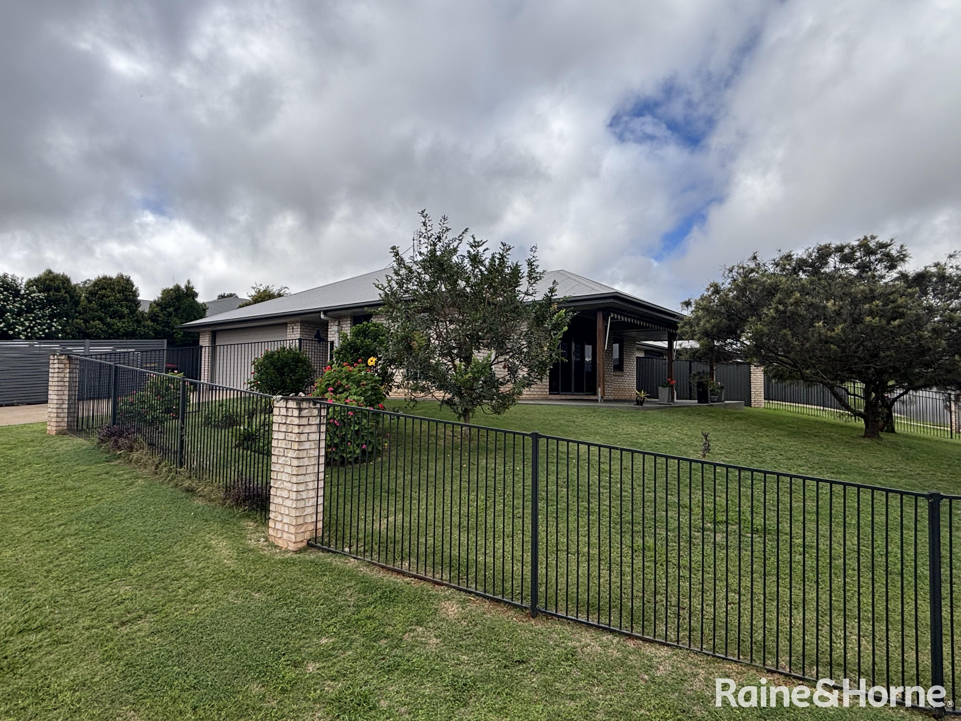 3-bedroom unit at 1/1 Heath Terrace, Kingaroy, QLD 4610, South Burnett, Queensland