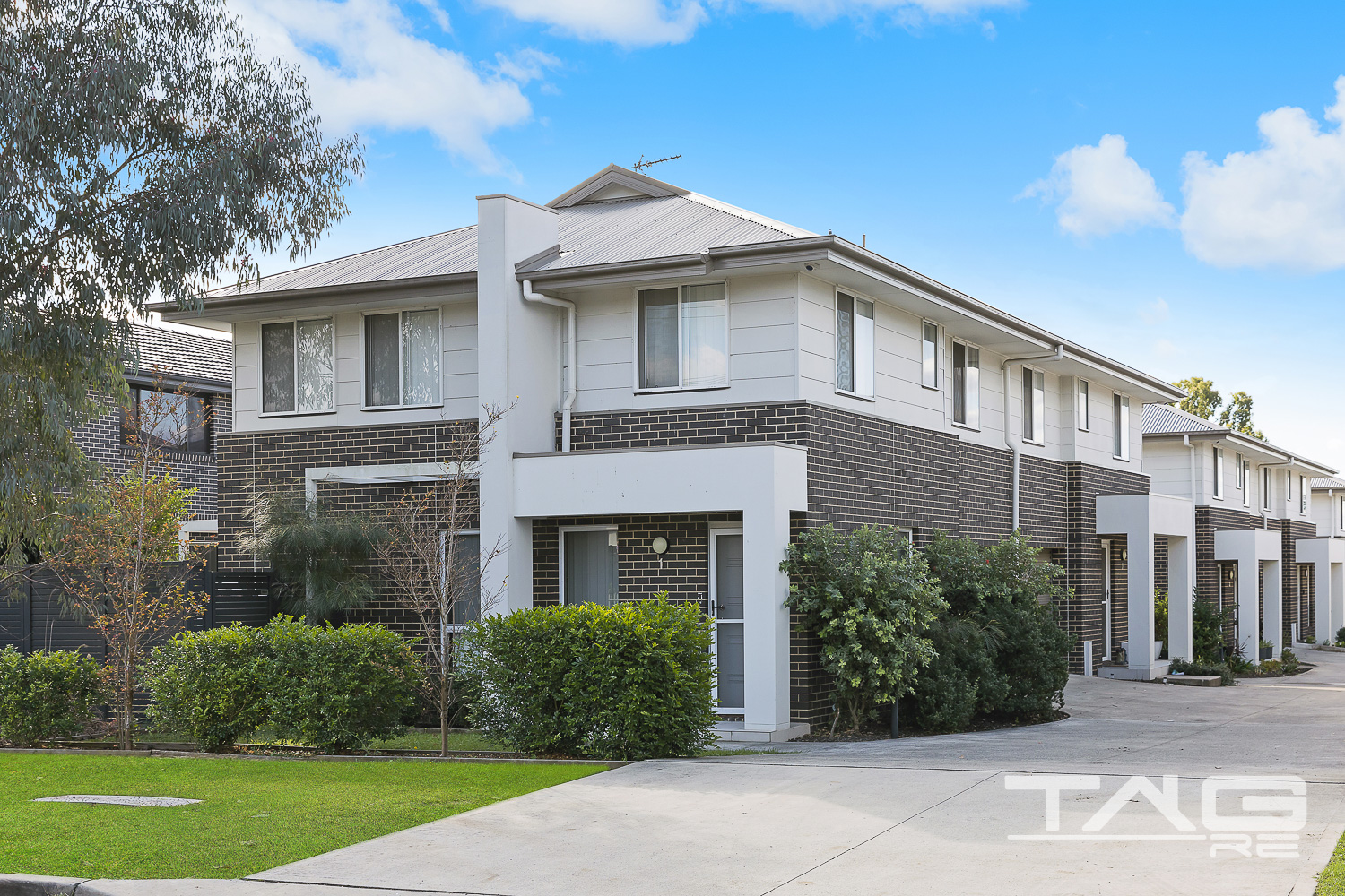 1 49 CANBERRA STREET, OXLEY PARK NSW 2760 - Image 1