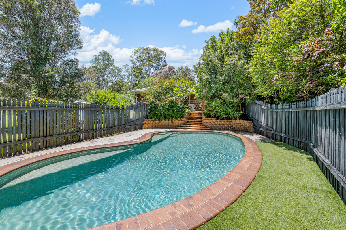 5-bedroom house at 122-124 IRONBARK DRIVE, Woodford QLD 4514, , Queensland