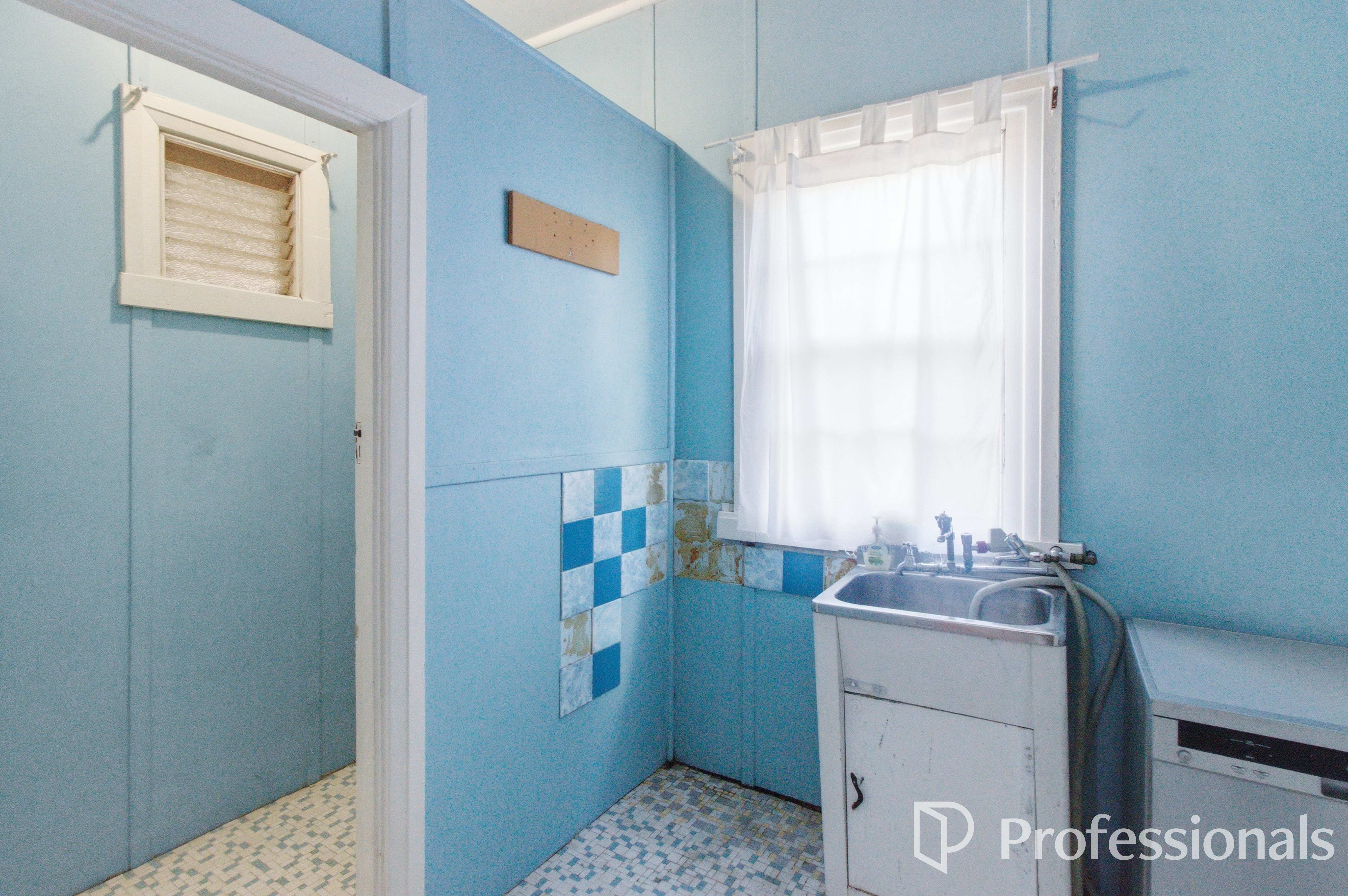 3-bedroom house at 90 Urana Street, Turvey Park, NSW 2650, Wagga Wagga, New South Wales