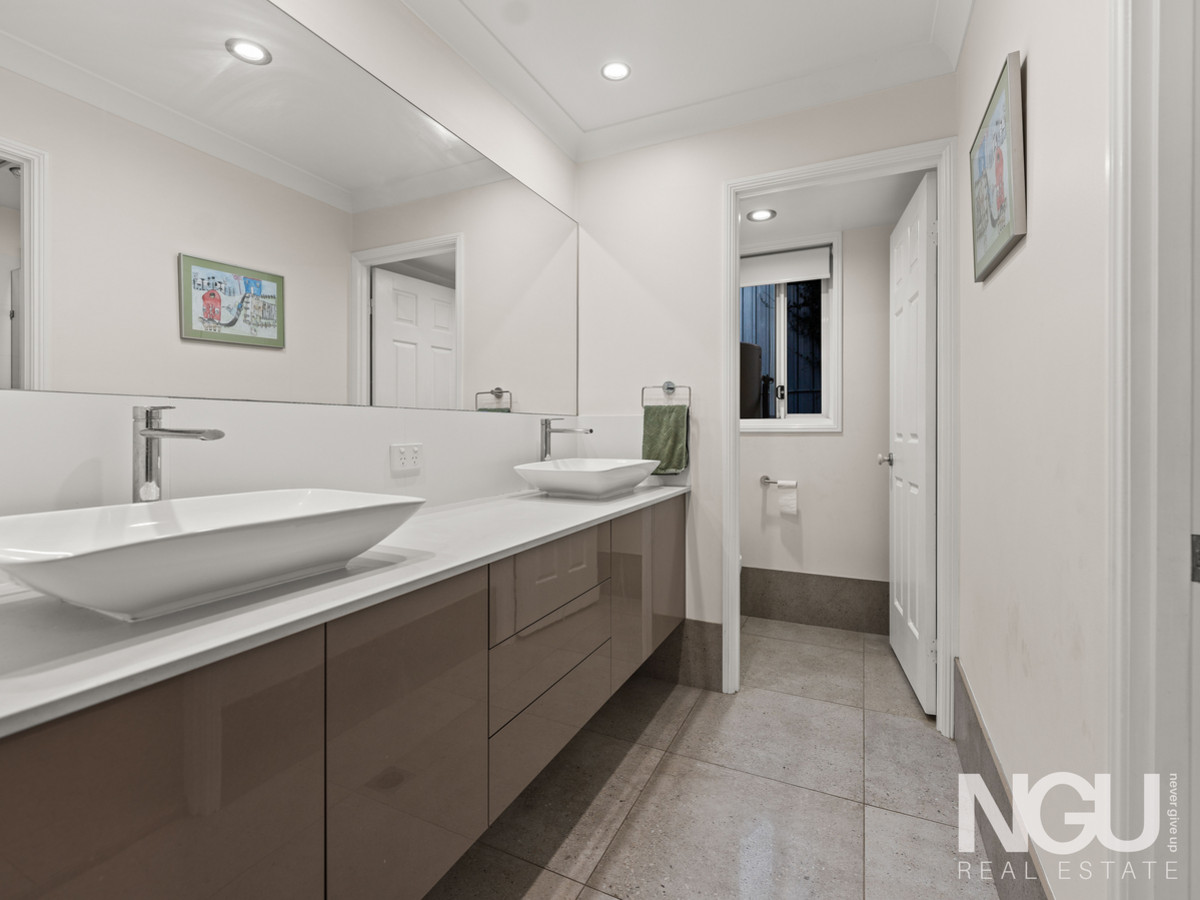 5-bedroom house at 12 Solander Court, Karana Downs, QLD 4306, Brisbane, Queensland