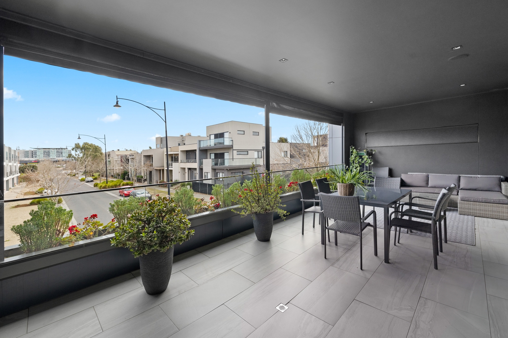 166 The Esplanade, Caroline Springs, VIC 3023 - Image 3