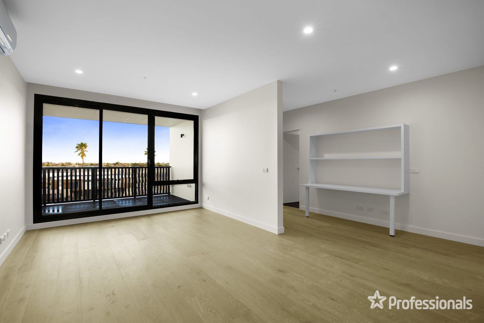 302/11 Bent Street, Bentleigh, VIC 3204 - Image 2