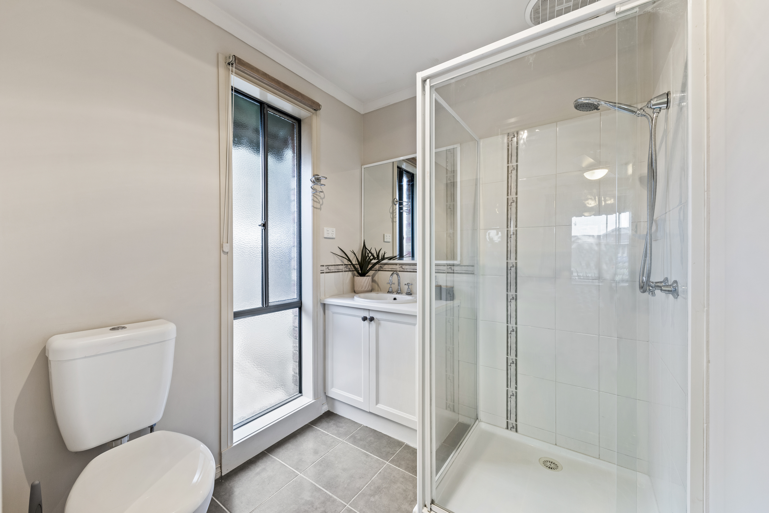 11 Honey Myrtle Way, Cranbourne, Vic, 3977 - Image 7