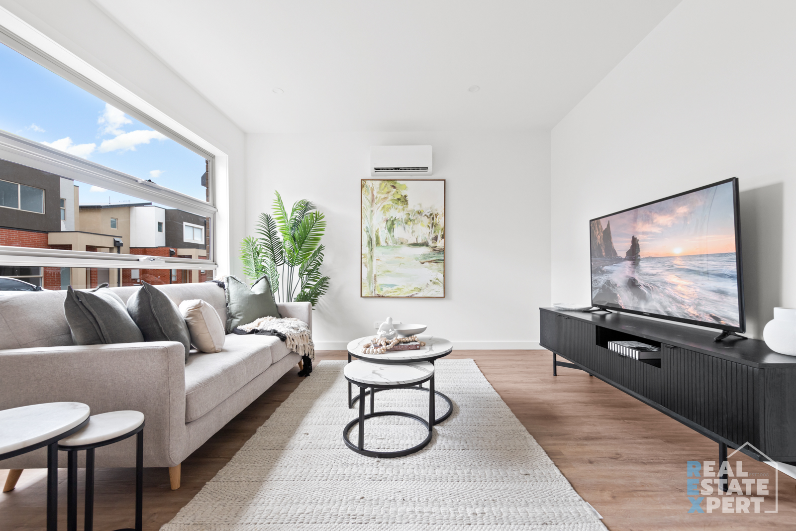 3-bedroom unit at 8 Tiger Way, Officer, VIC 3809, Cardinia, Victoria