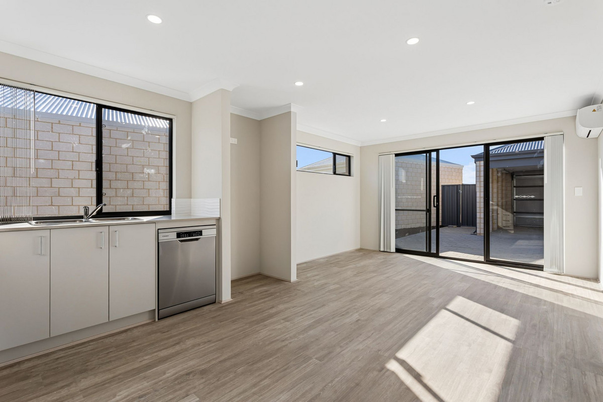 4-bedroom house at 40 Jewel Way, Banksia Grove, Wa, 6031, Wanneroo, Western Australia