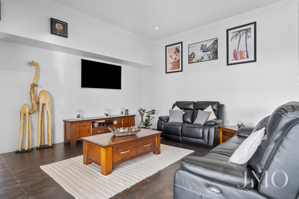 37 KILKIVAN DRIVE, Ormeau QLD 4208 - Image 10