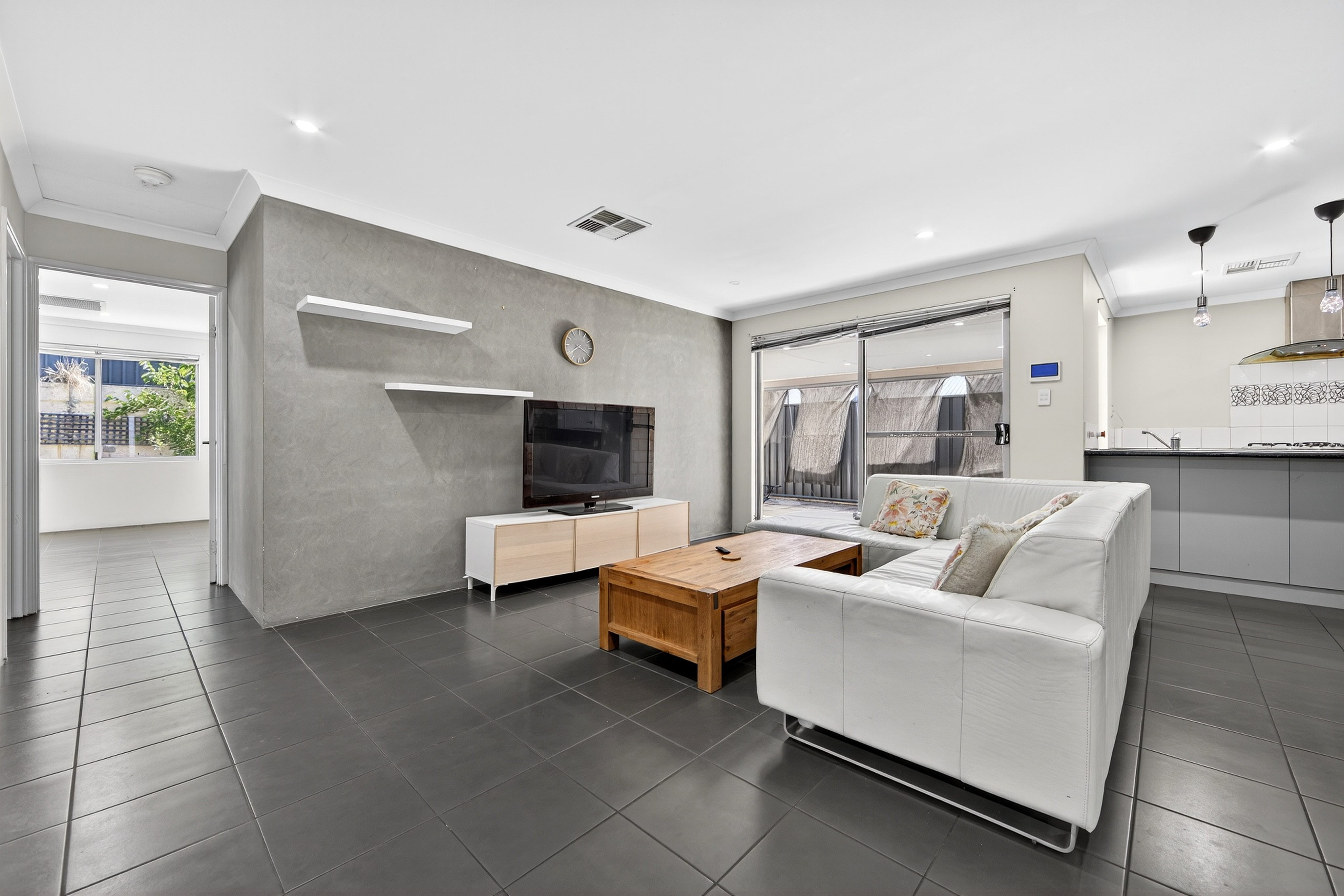 107 GLASSHOUSE DRIVE, Banksia Grove WA 6031 - Image 8