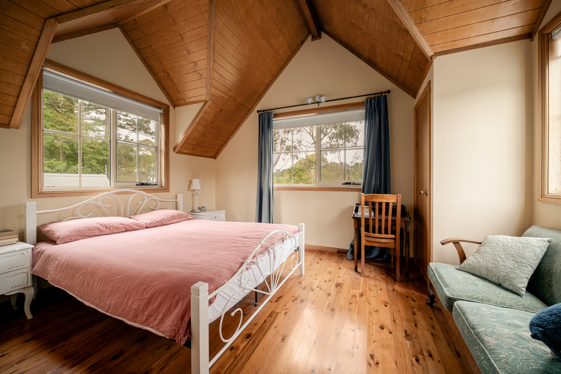 10-12 Glenview Road, Wentworth Falls, NSW 2782 - Image 10