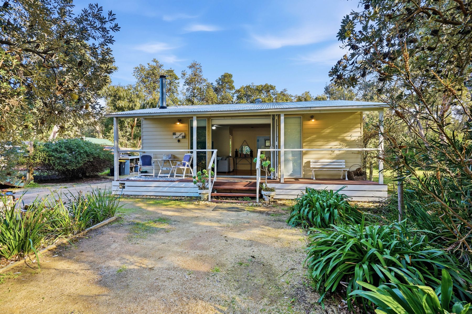 3-bedroom house at 33 Fairway Avenue, Golden Beach, VIC 3851, Wellington, Victoria